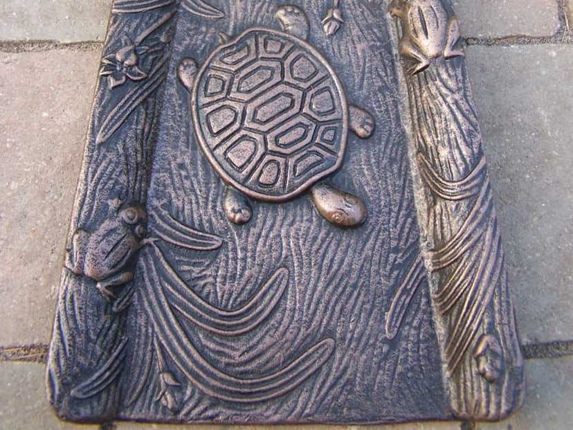 Oakland Living Animals Cast Aluminum Splash Block