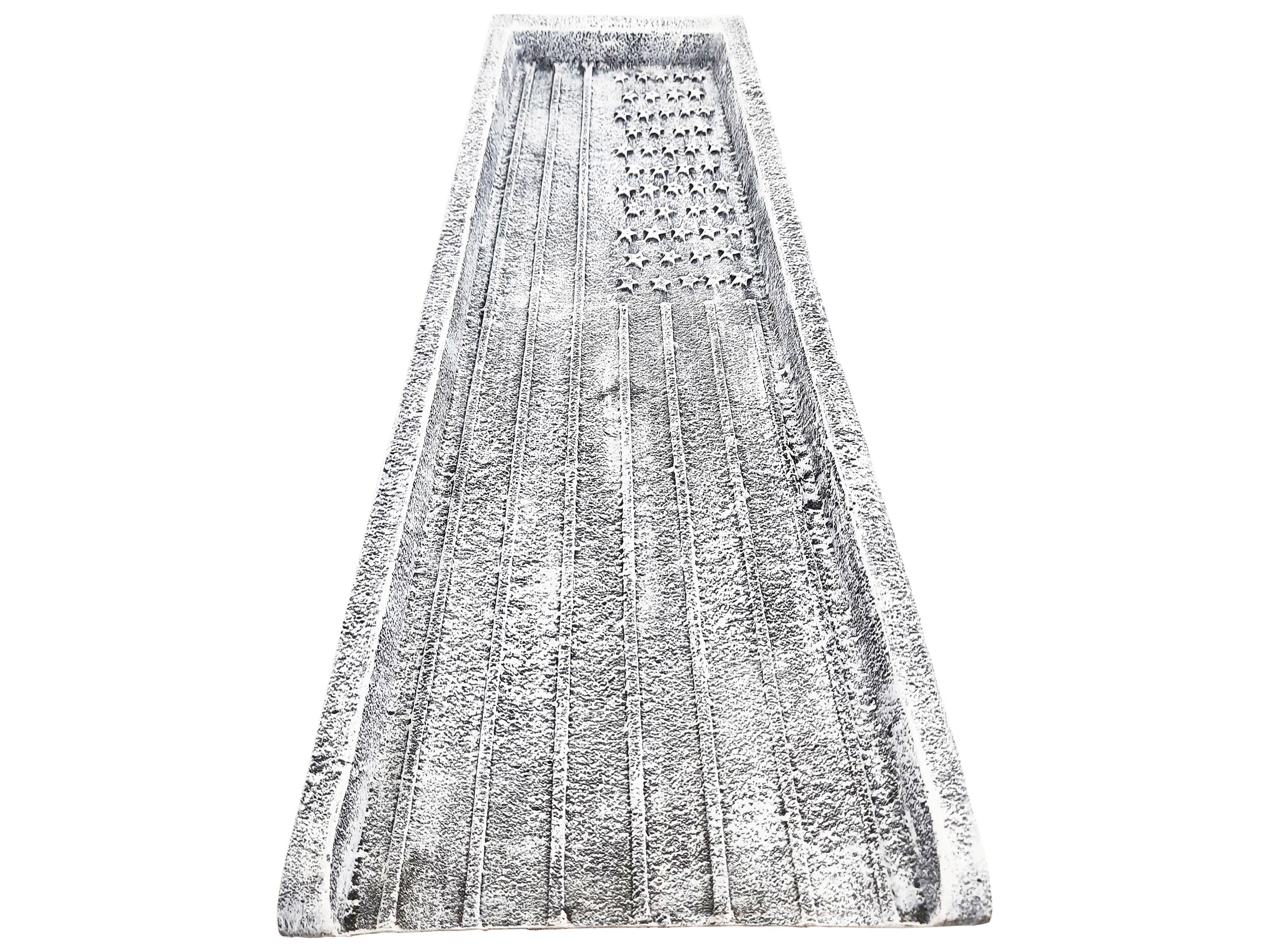 Oakland Living White USA Patriotic Flag Cast Aluminum Downspout Gutter 24'' Splash Block