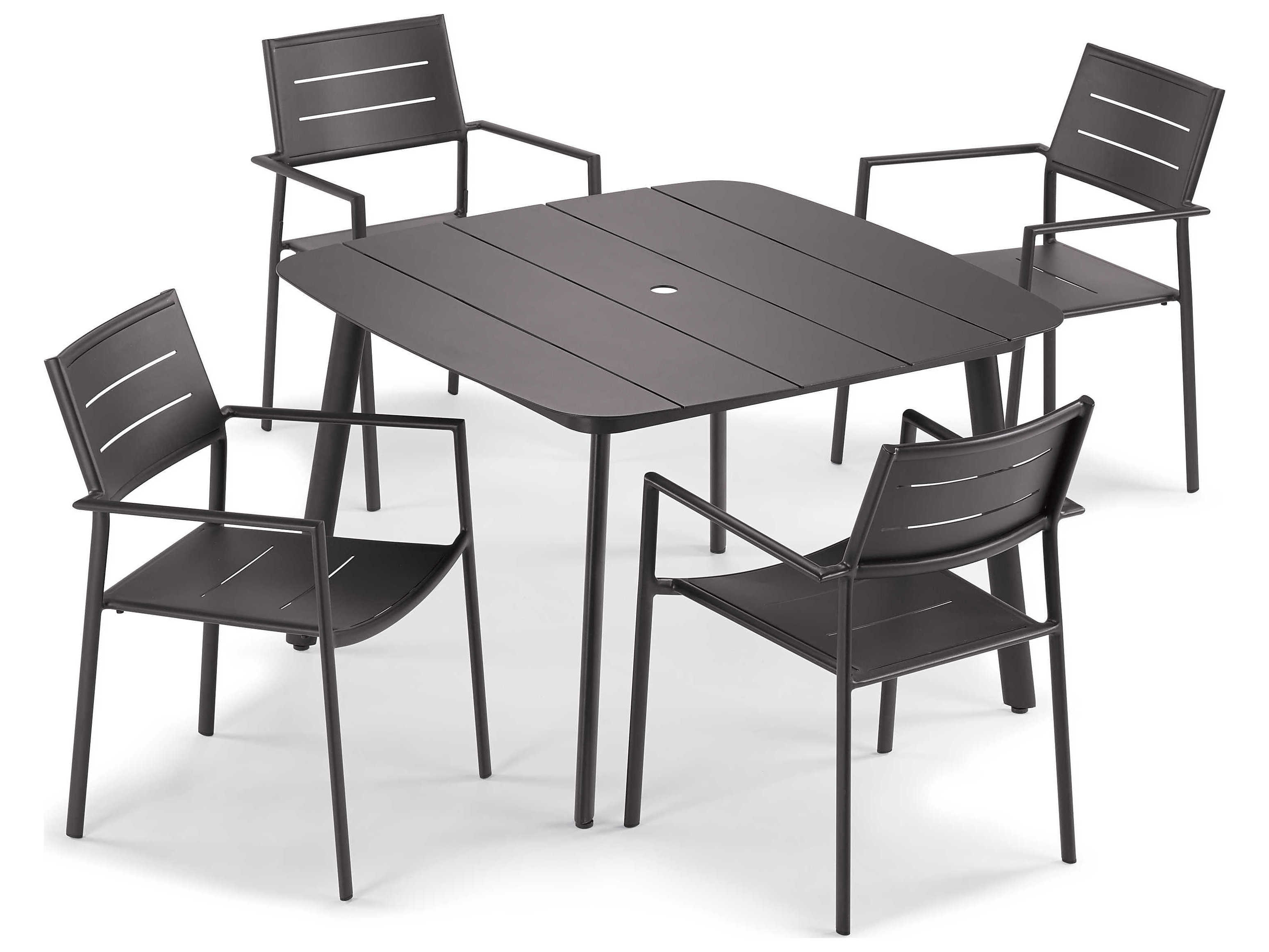 Oxford Garden Eiland 4 Aluminum Dining Chairs and Dining Table Set