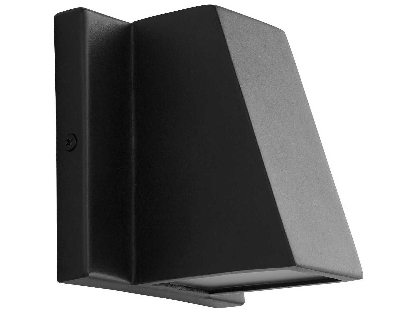 Oxygen by Quorum Titan 1-Light Outdoor Wall Light