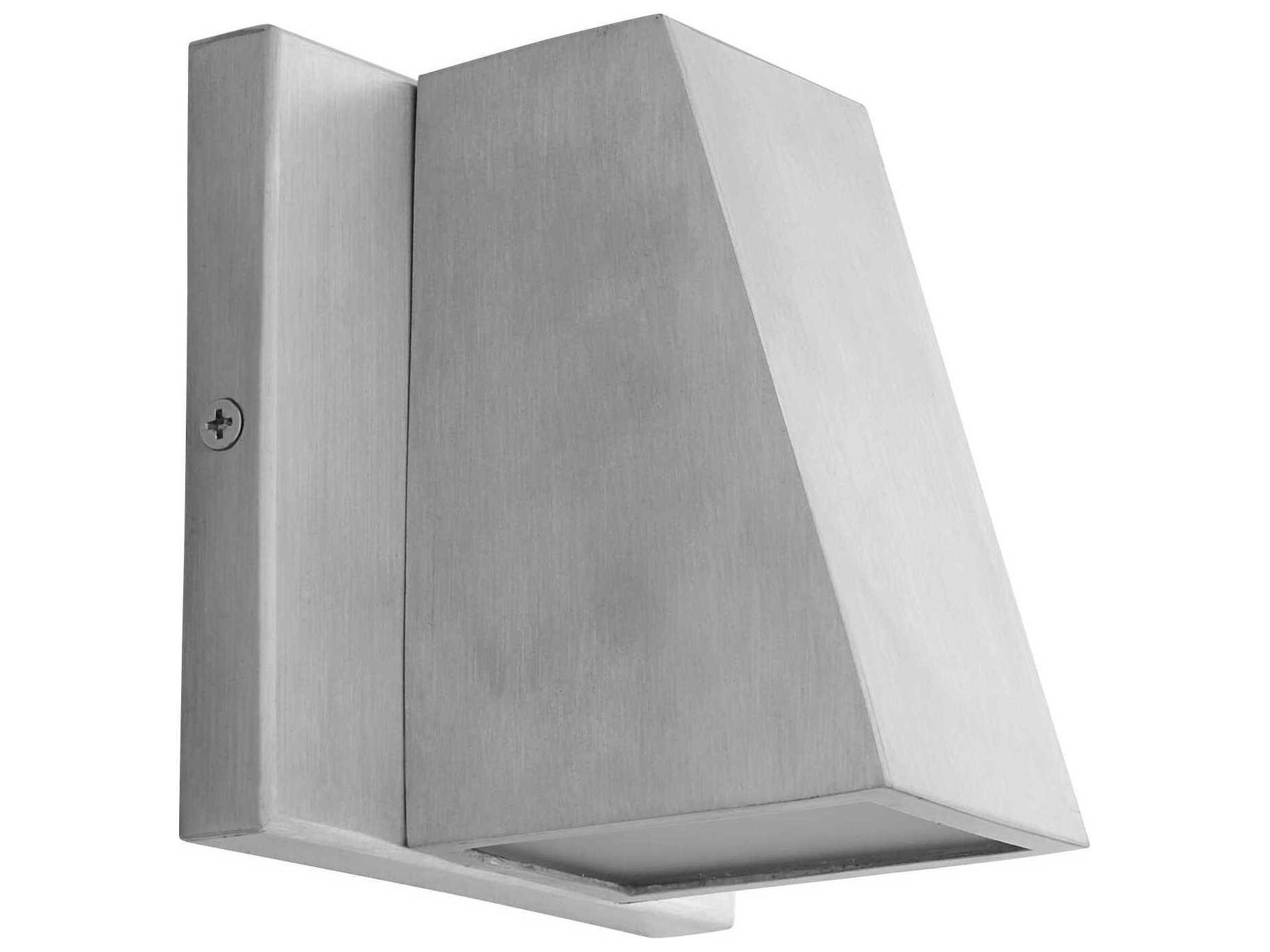 Oxygen by Quorum Titan 1-Light Outdoor Wall Light