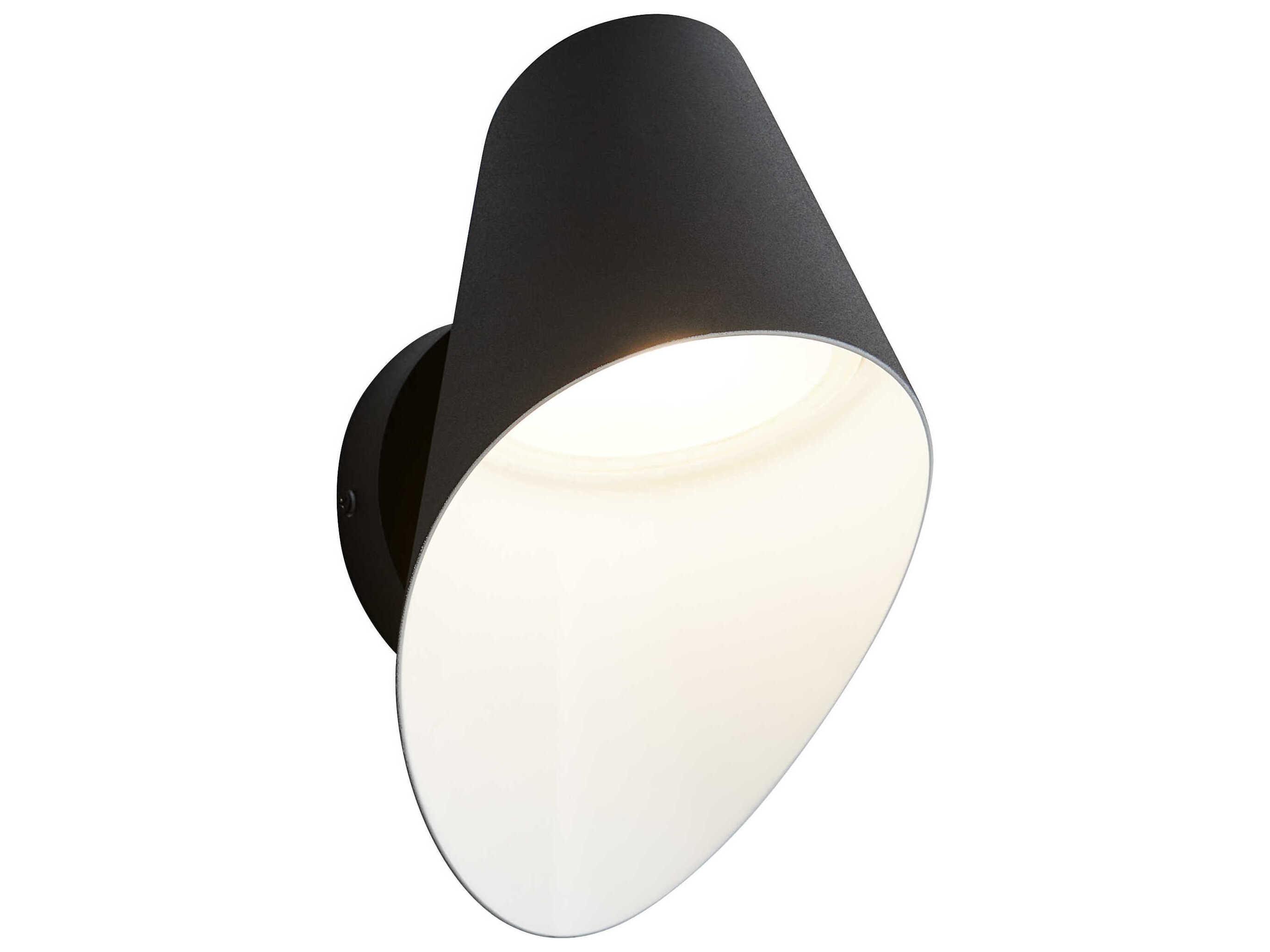 Oxygen by Quorum Lottie 1-Light Outdoor Wall Light