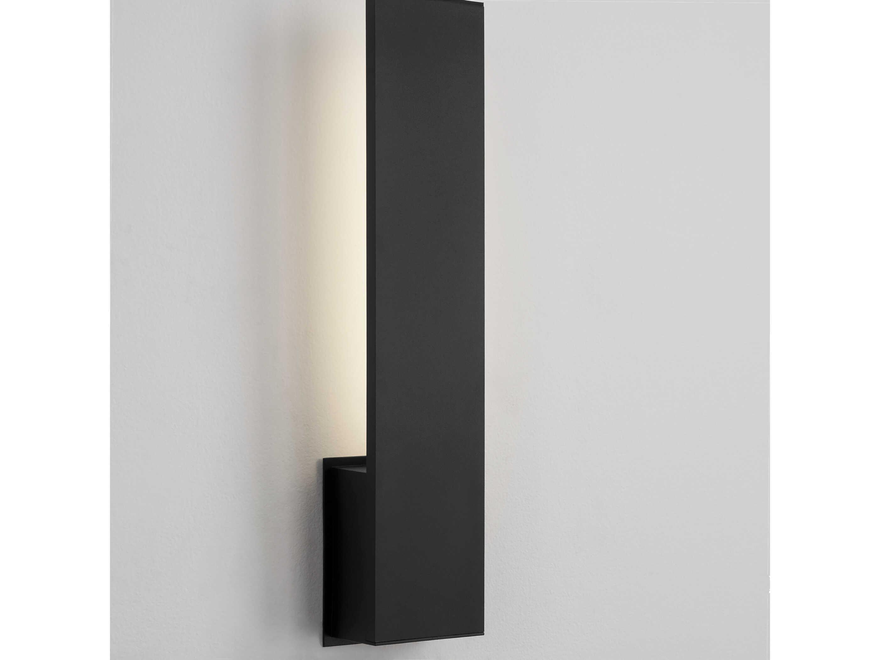 Oxygen by Quorum Icon 1-Light Outdoor Wall Light
