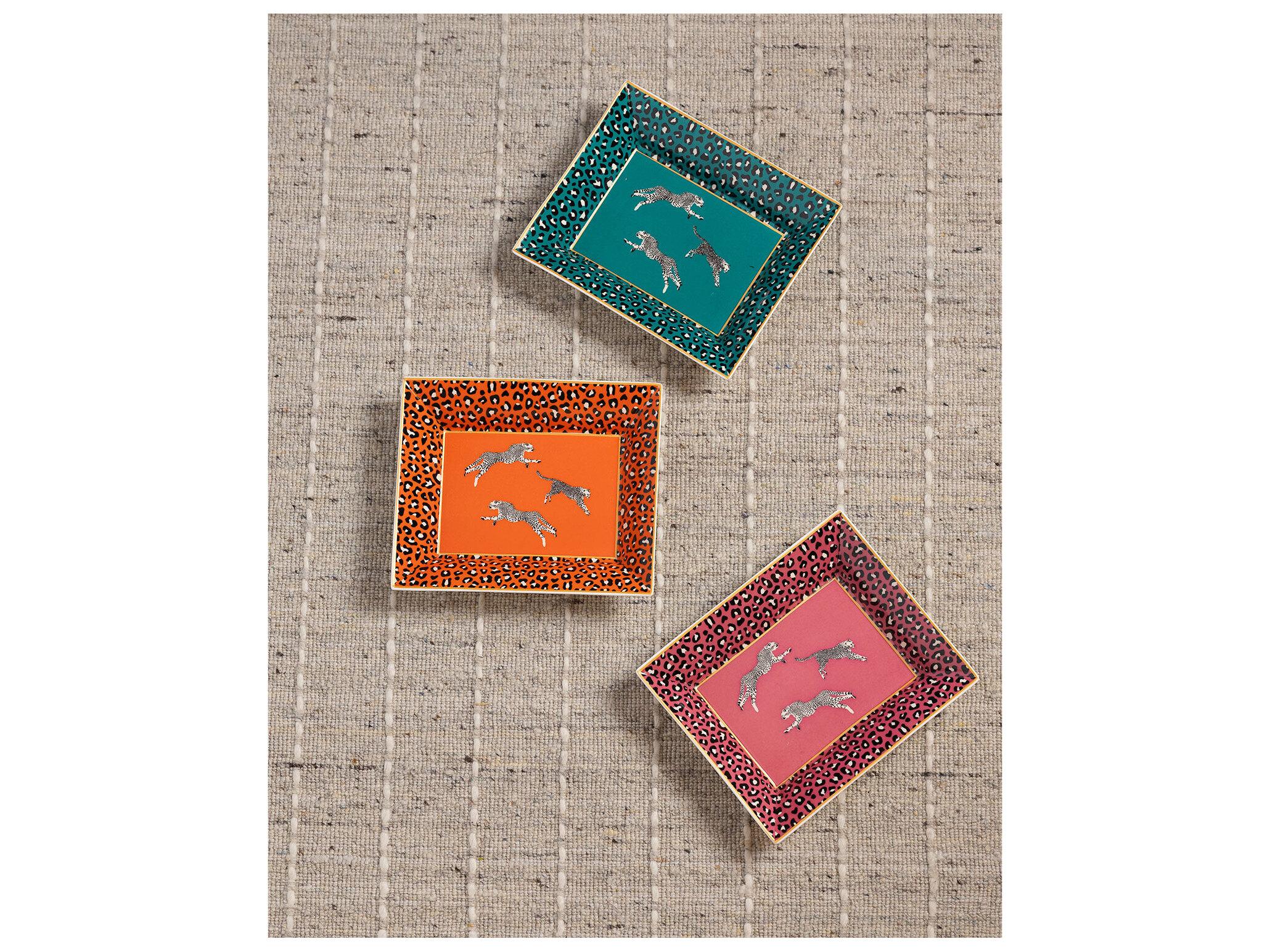 Port 68 Leaping Cheetah Plates Set/3