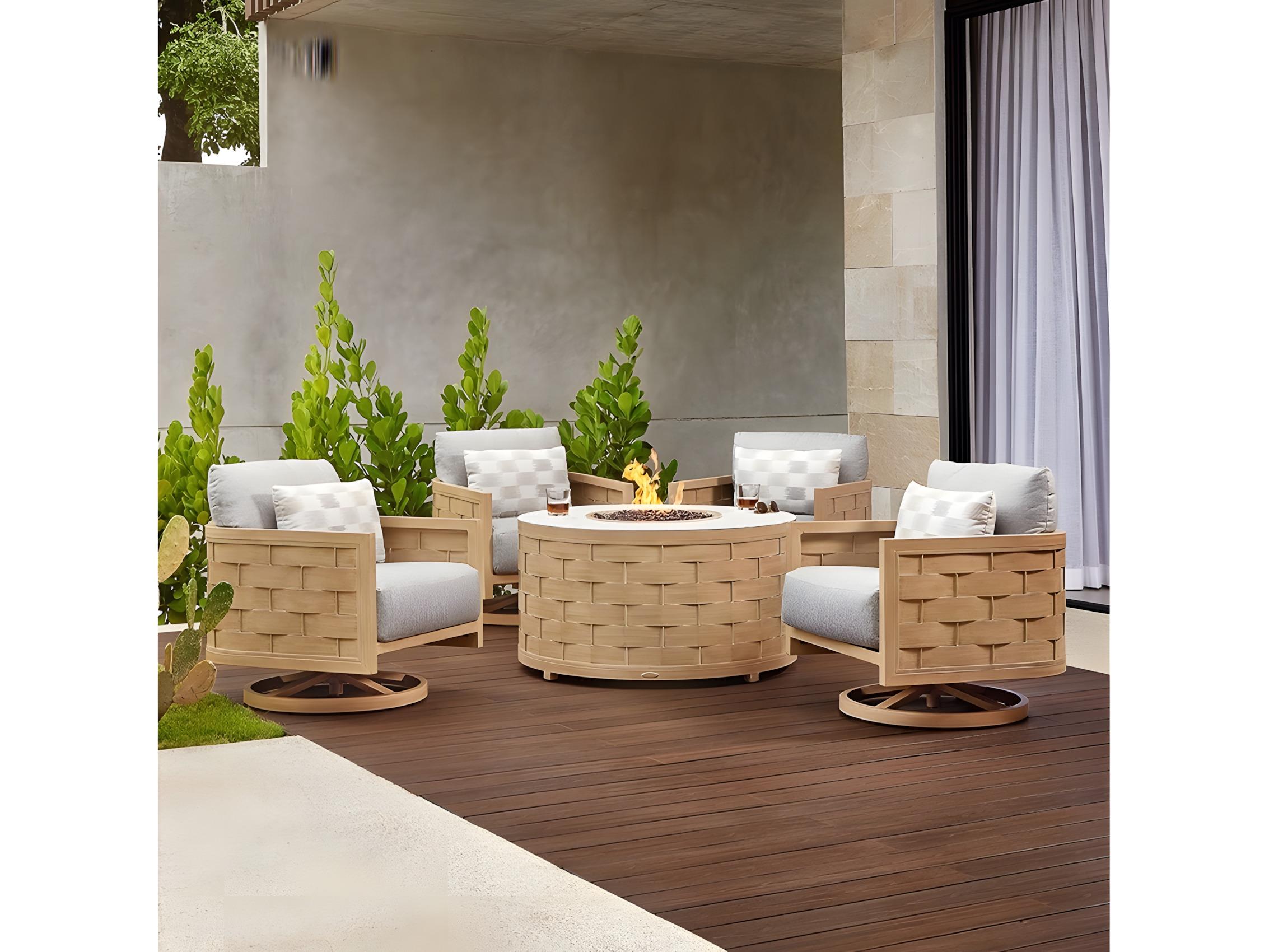 Castelle Biscayne Round Coffee Table with Firepit