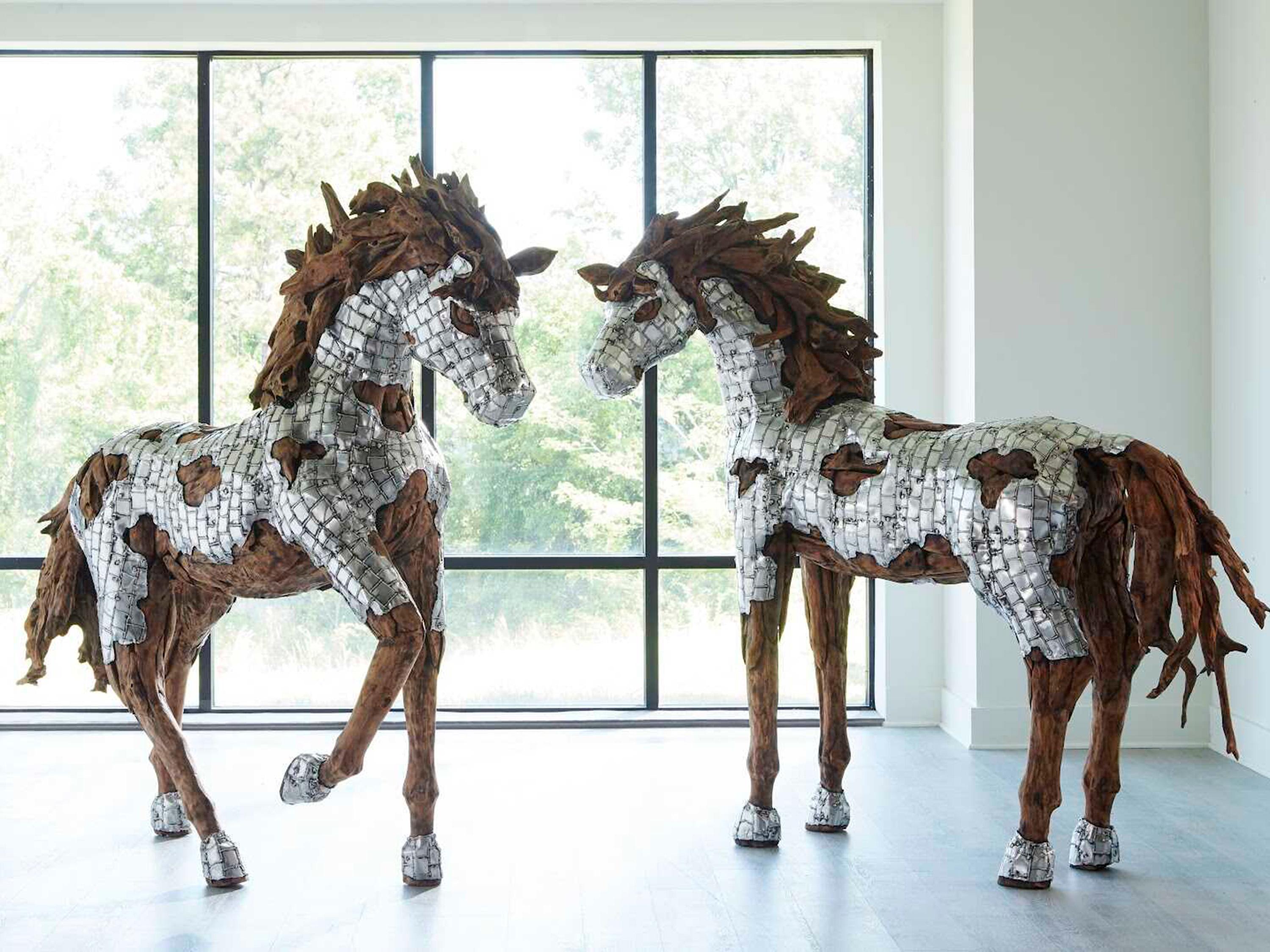 Phillips Collection Silver Brown Standing Mustang Horse Woodland Sculpture