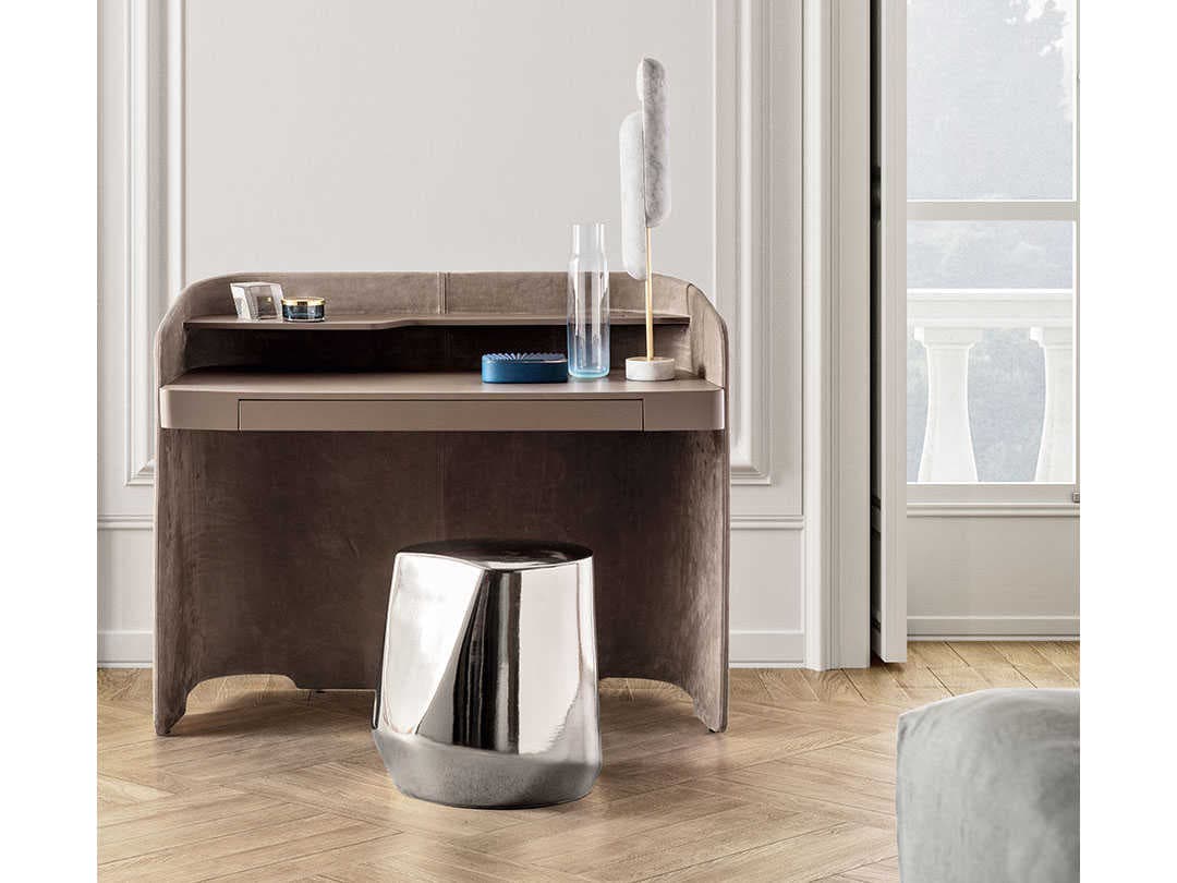 Pianca Chloe Solid Wood Vanity Table