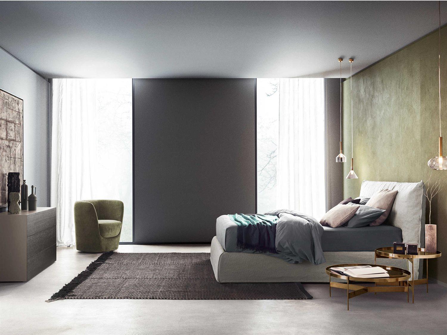 Pianca Piumotto Gray Upholstered King Platform Bed