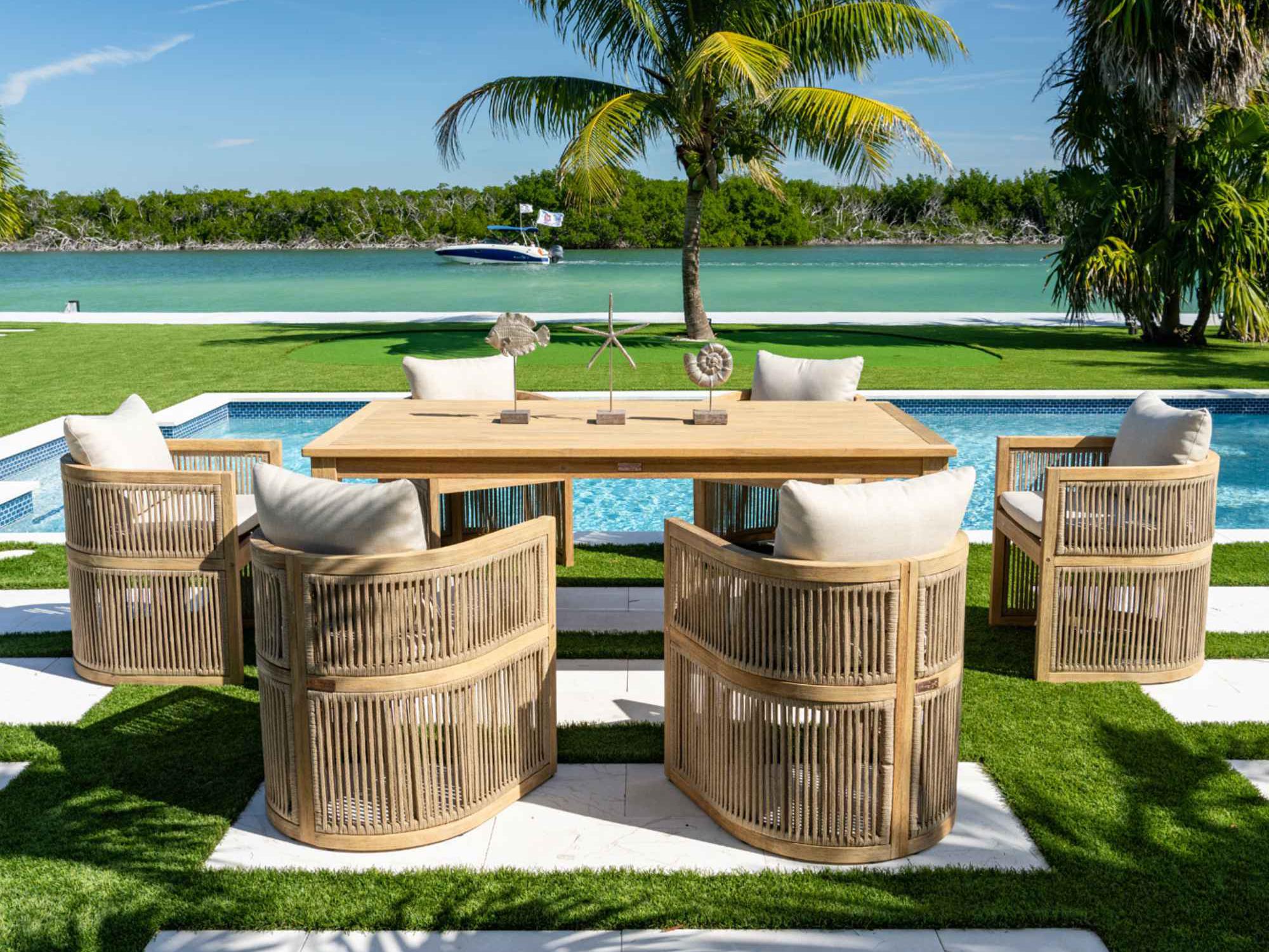 Panama Jack Cabo 7-Piece Barrel Rectangular Dining Set