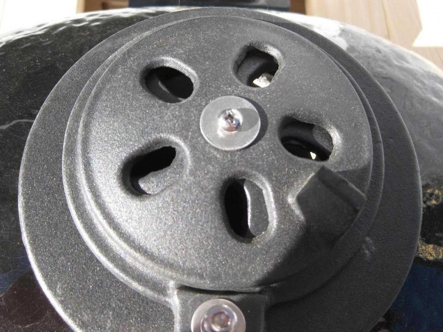 Primo Ceramic Oval X-Large Jack Daniels Edition Charcoal Grill Smoker