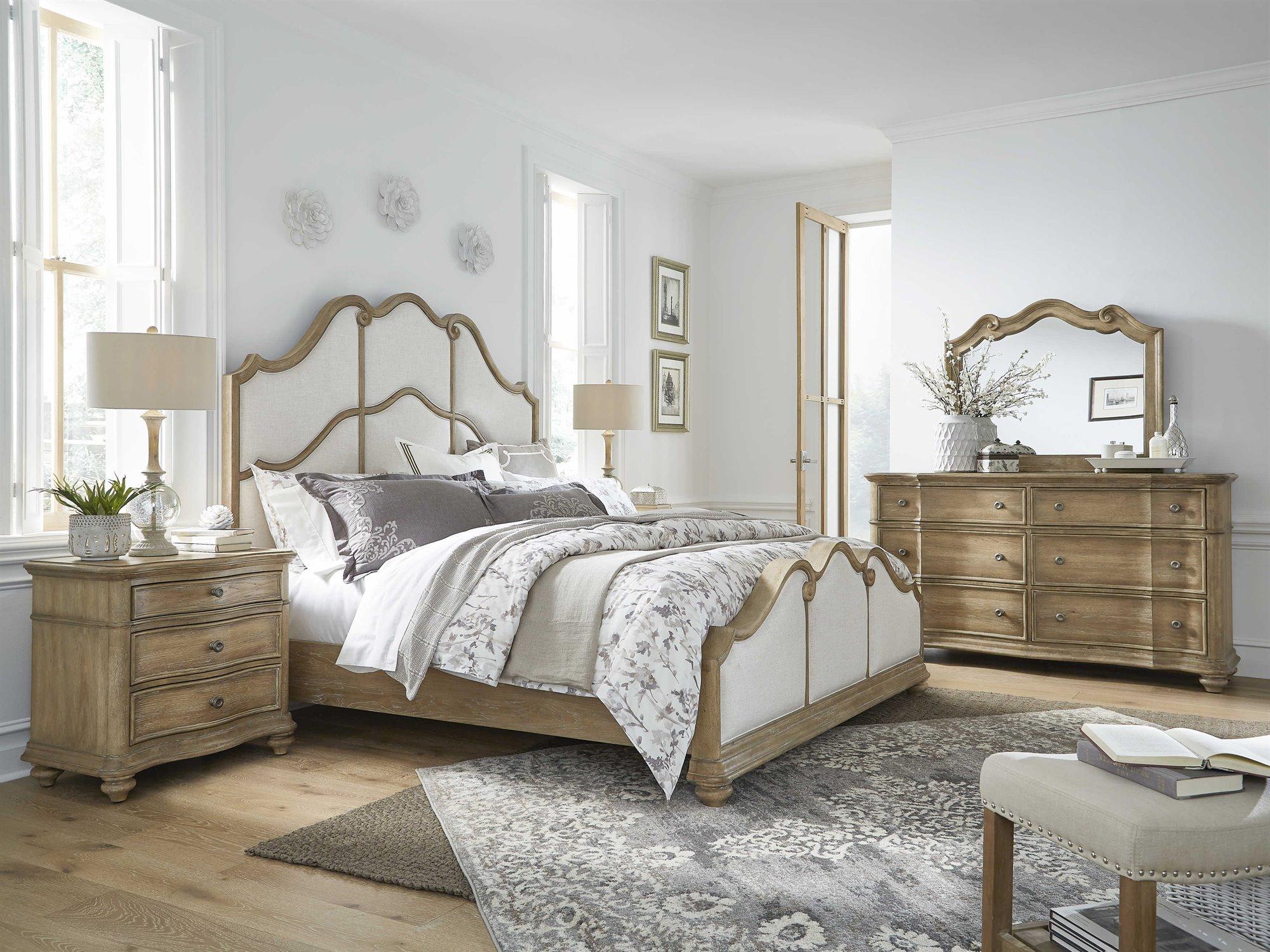 Pulaski Weston Hills Bedroom Set