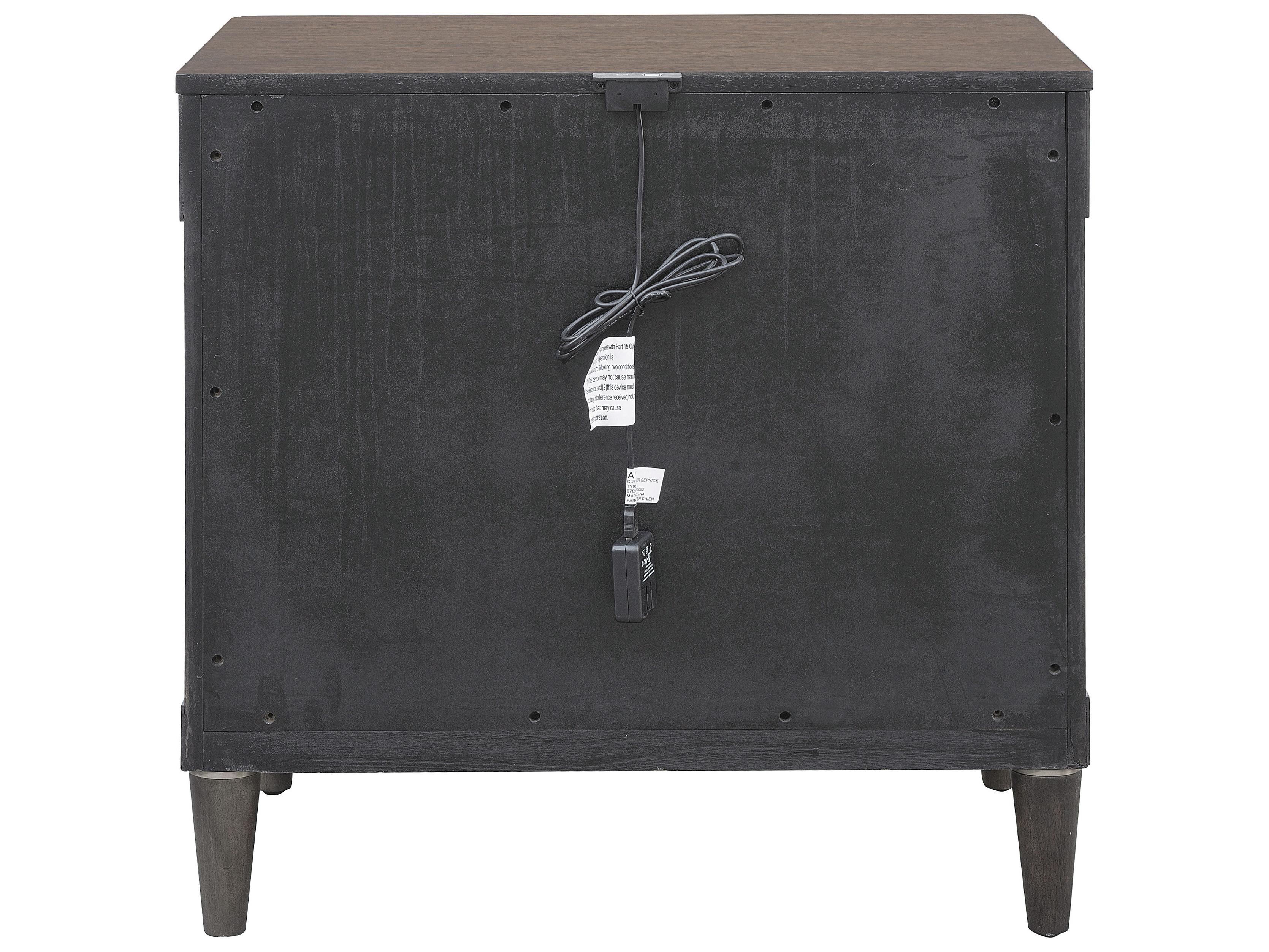 Pulaski Asher Park 3-Drawers Rubberwood Nightstand
