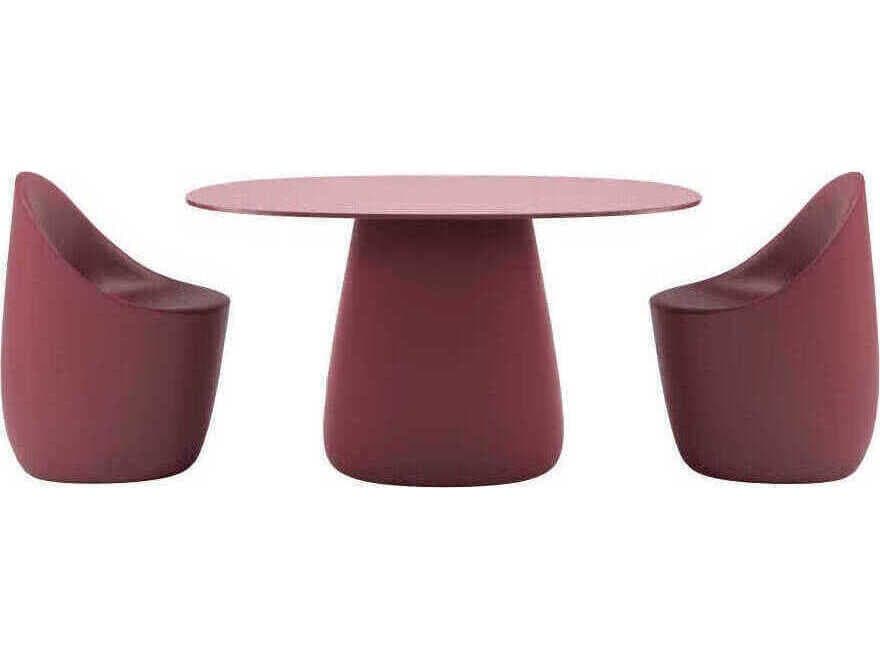 Qeeboo Outdoor Cobble Indian Red Recycled Plastic Oval Dining Table