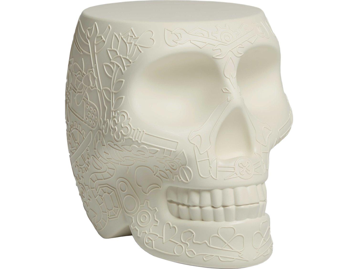 Qeeboo Outdoor Mexico Ivory Recycled Plastic Round End Table