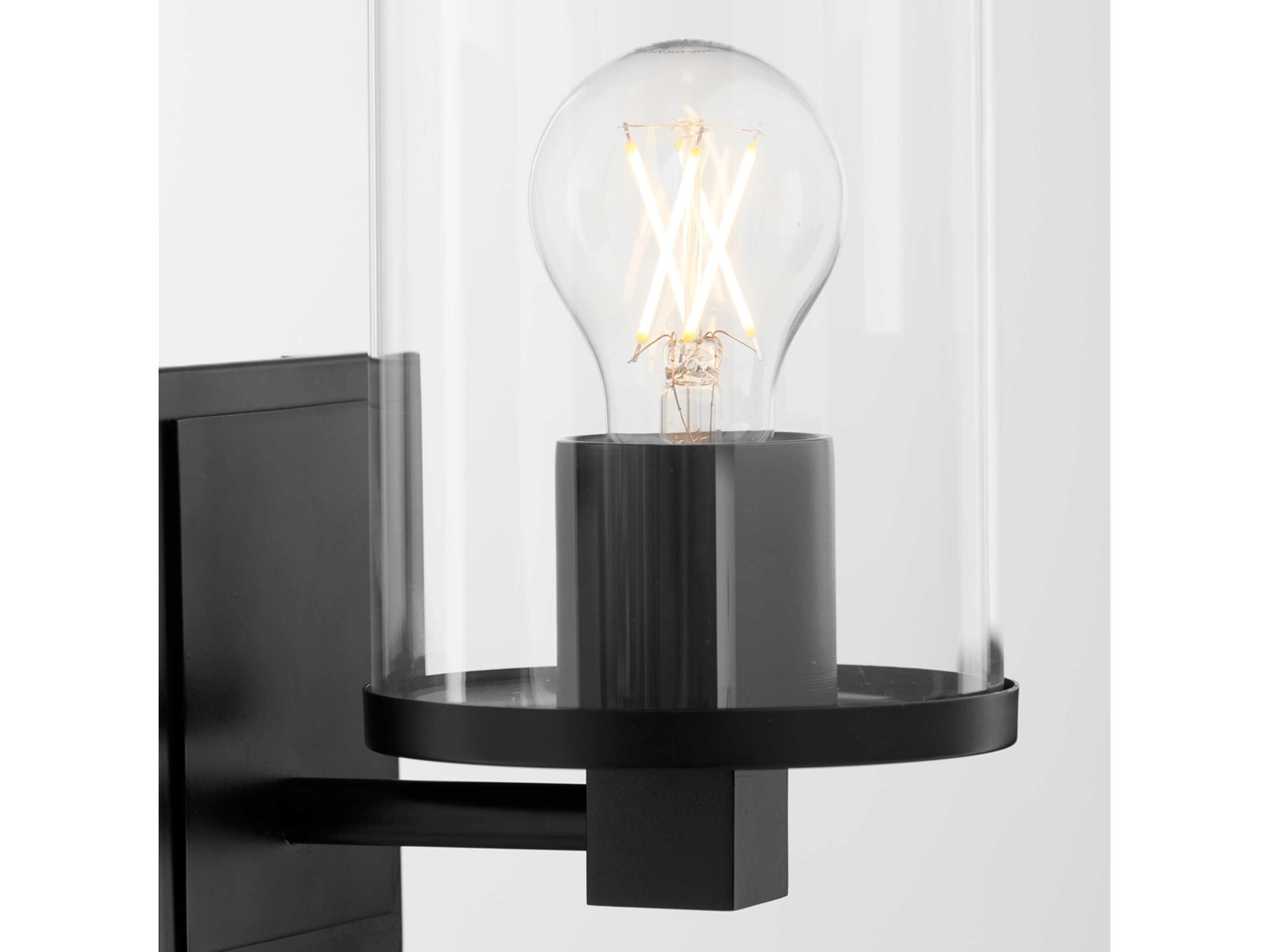 Quorum Bolton 1-Light Matte Black Wall Sconce