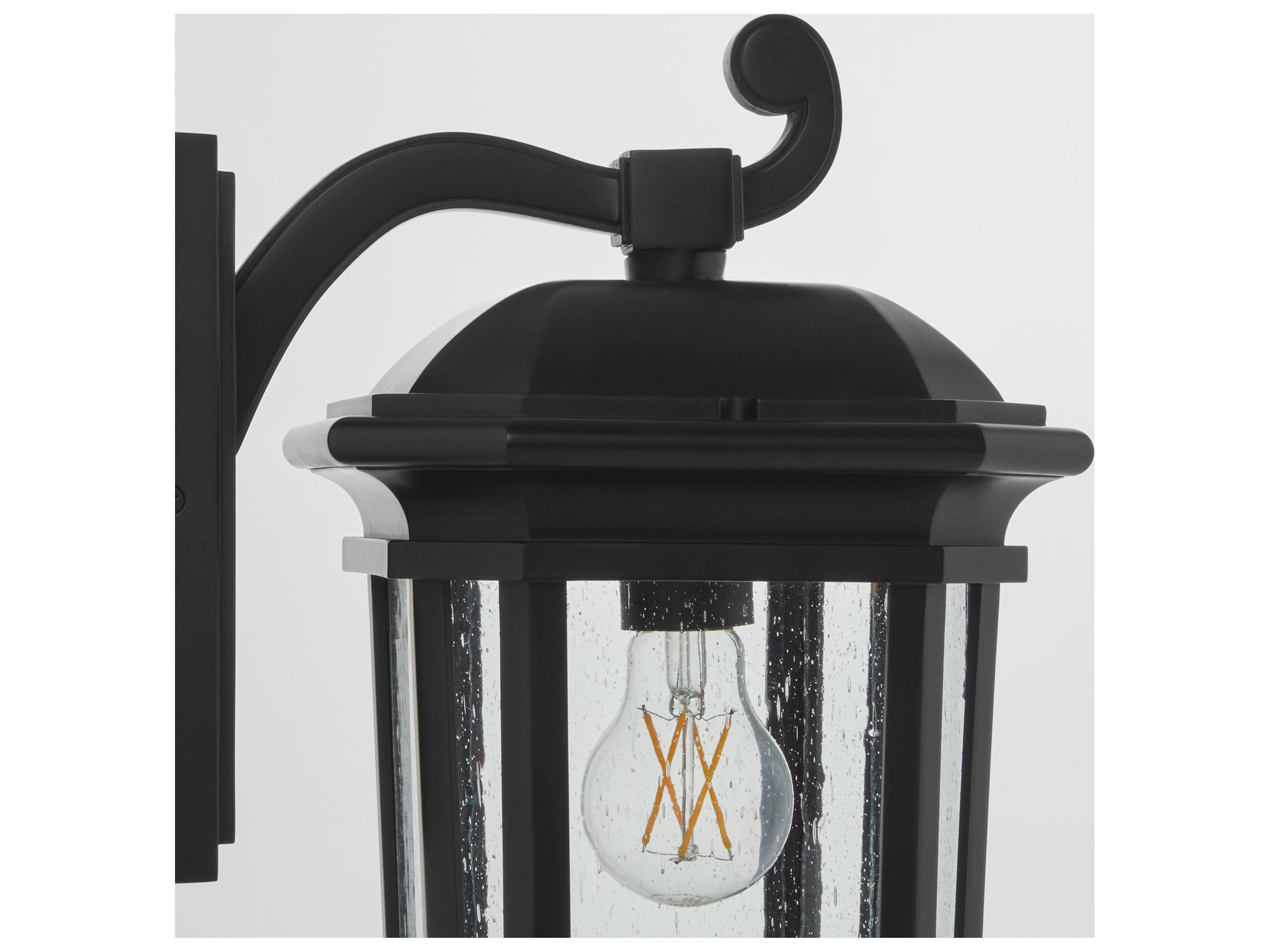 Quorum Murphy 1-Light Outdoor Wall Light
