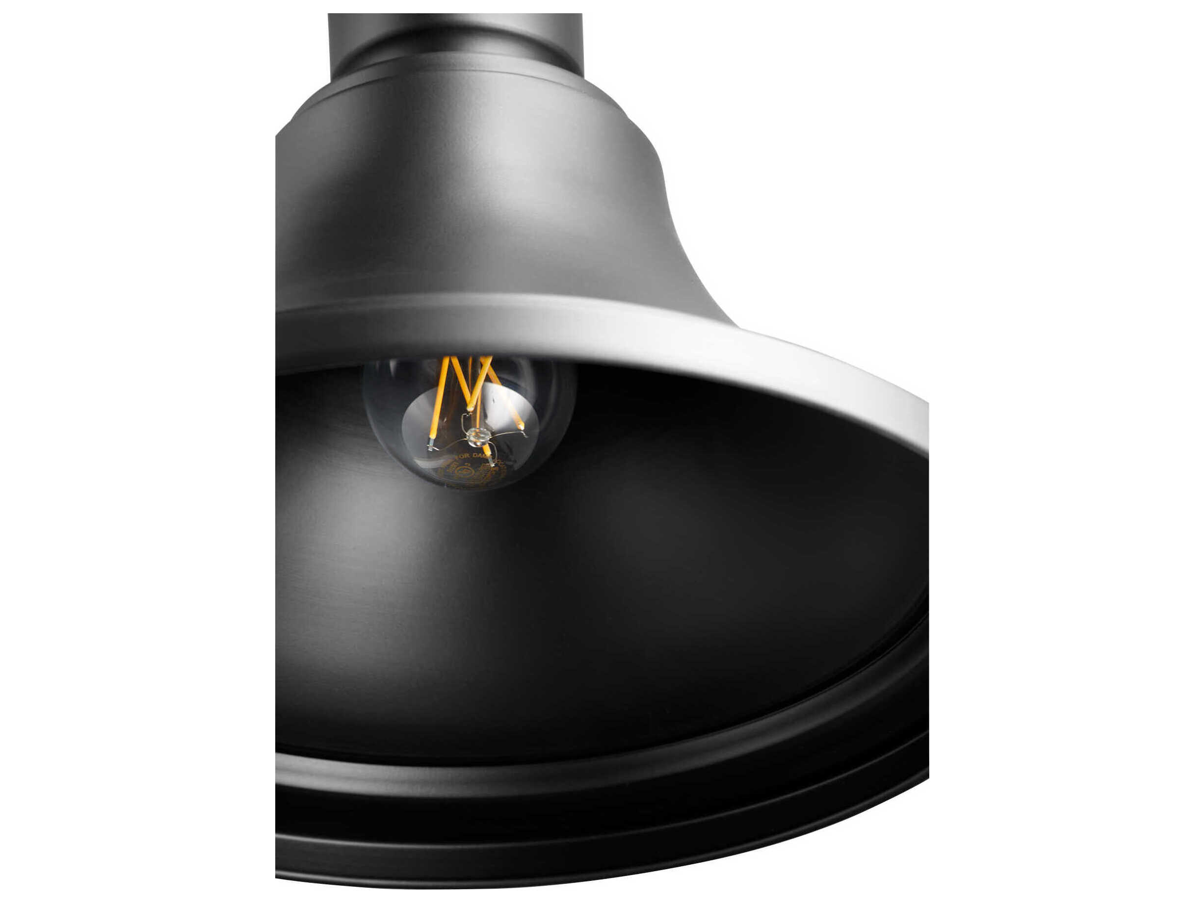 Quorum 1-Light Outdoor Wall Light