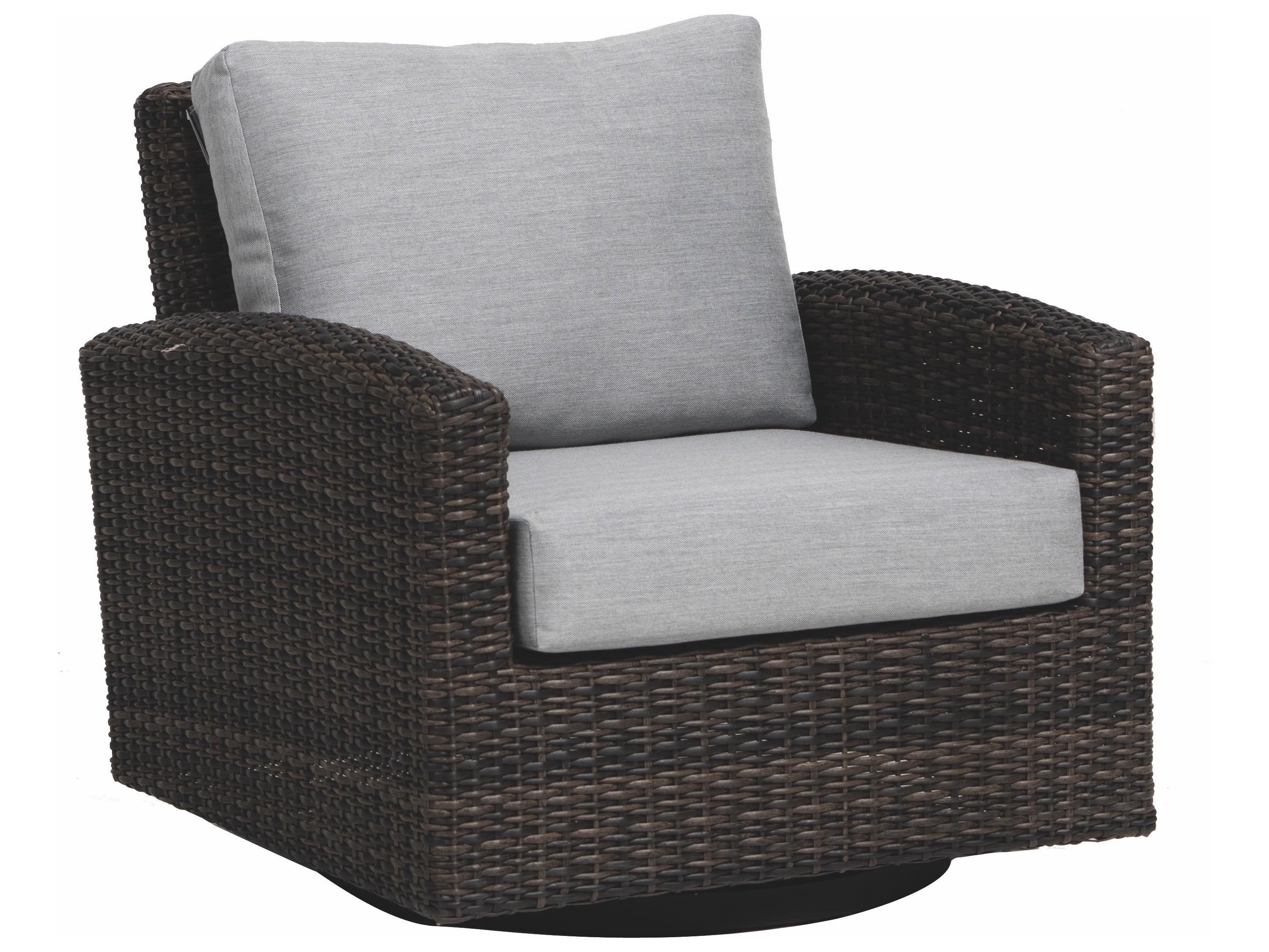 Ratana Coral Gables Aluminum Wicker Lounge Chair