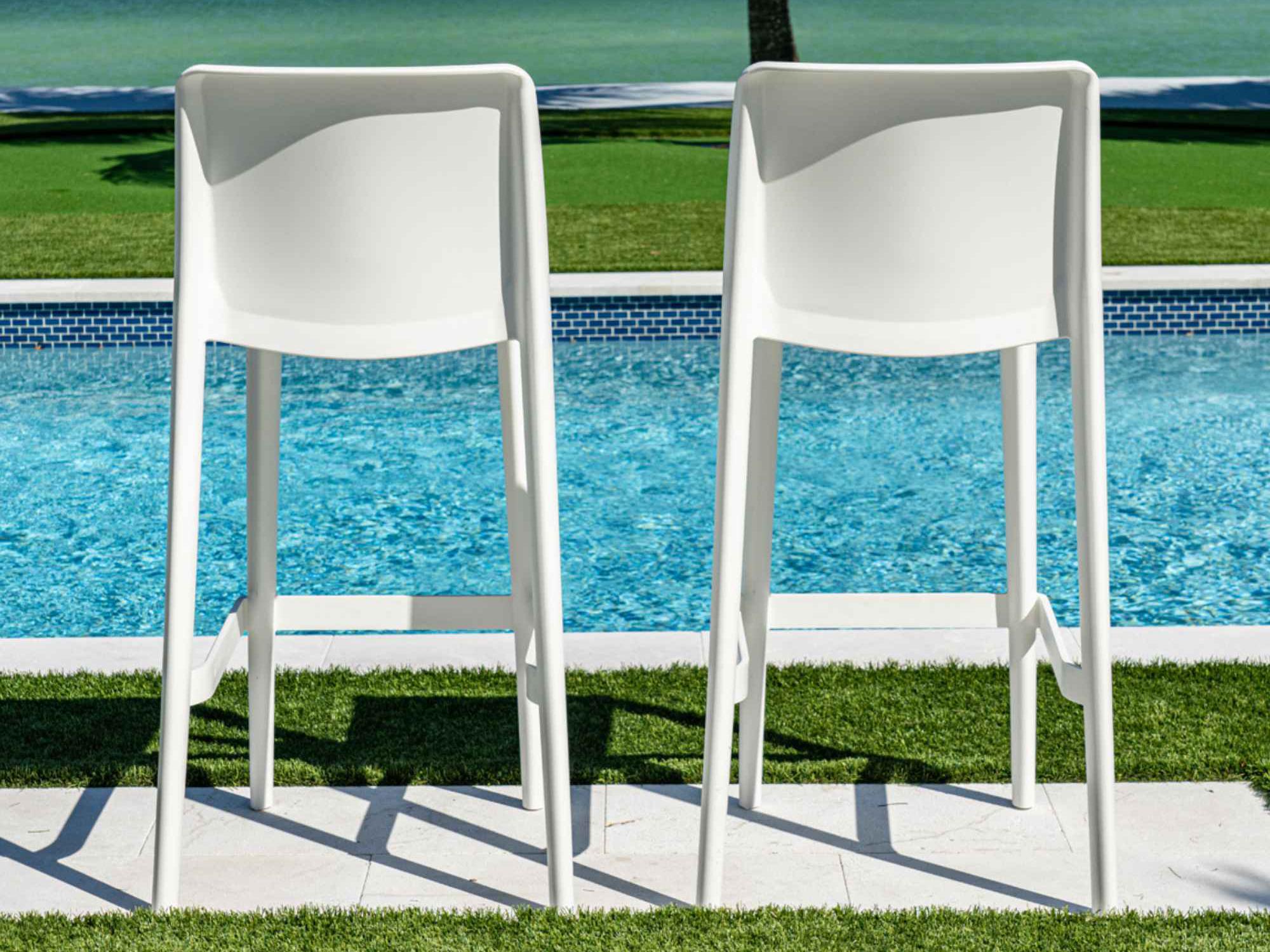 Rainbow Outdoor Luna White Polypropylene Bar Stool