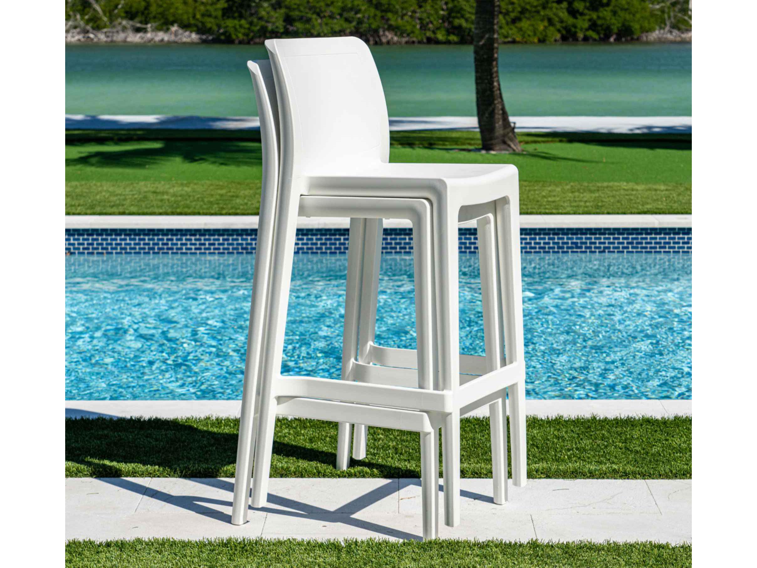 Rainbow Outdoor Luna White Polypropylene Bar Stool