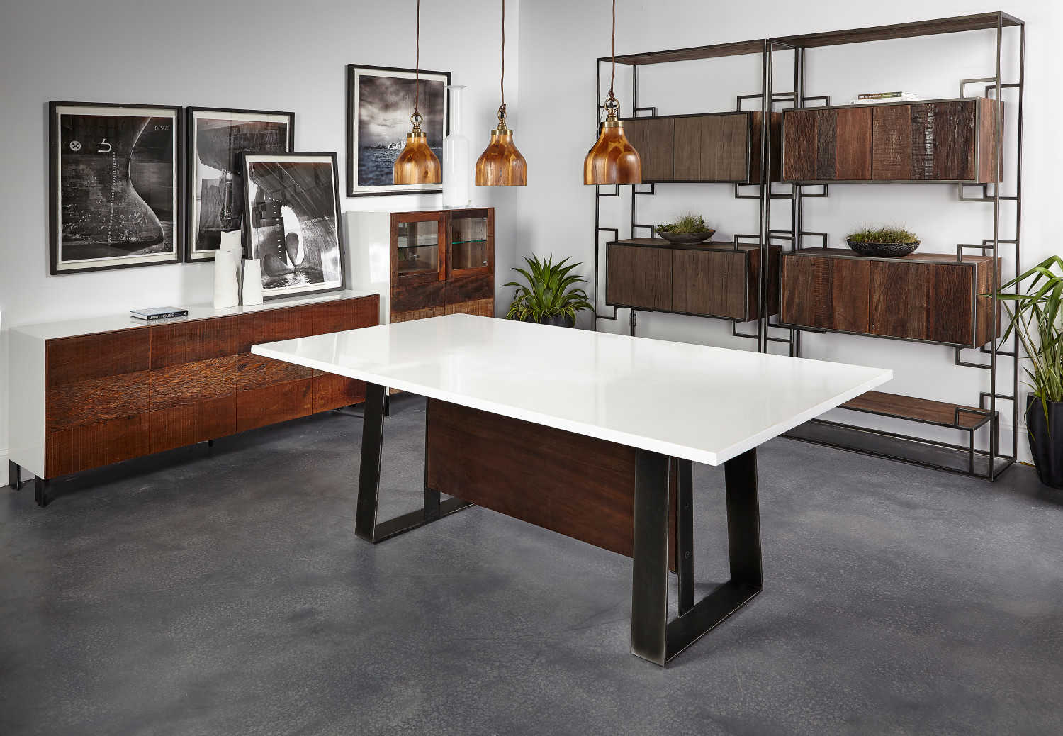 Sonder Living Jordan Rectangular Wood White Dining Table