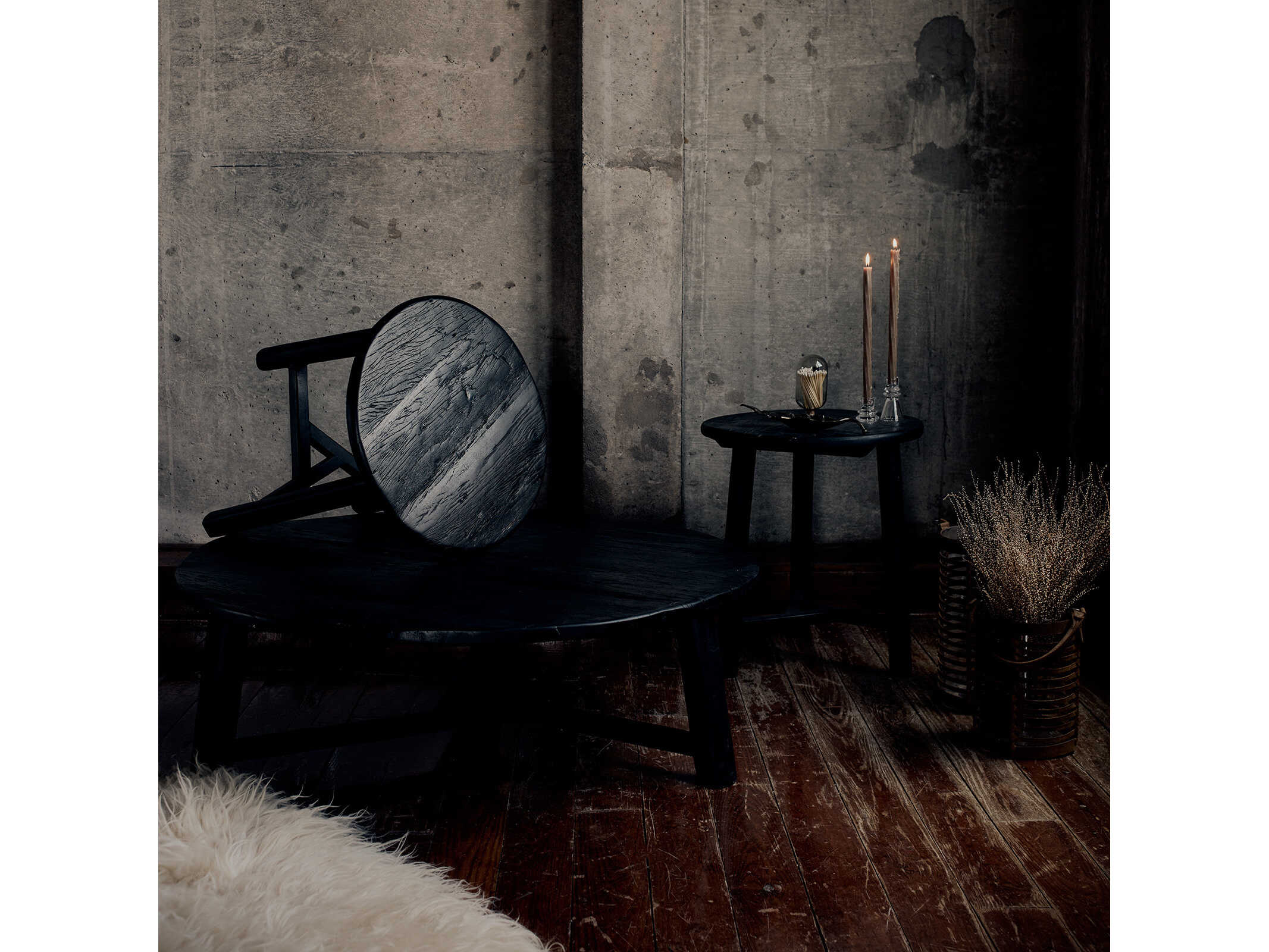 Regina Andrew Sonoma Round Wood Black End Table