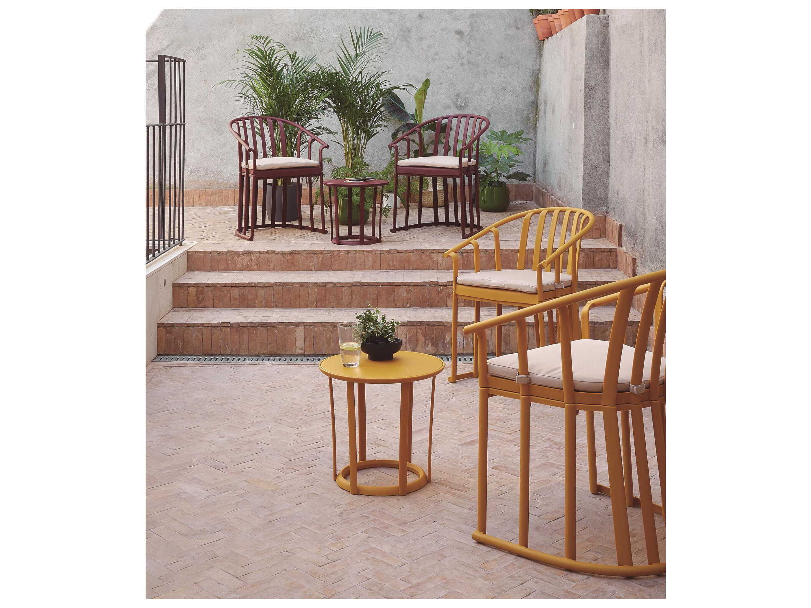 Resol Raff Side Table Chocolate Price Includes 4