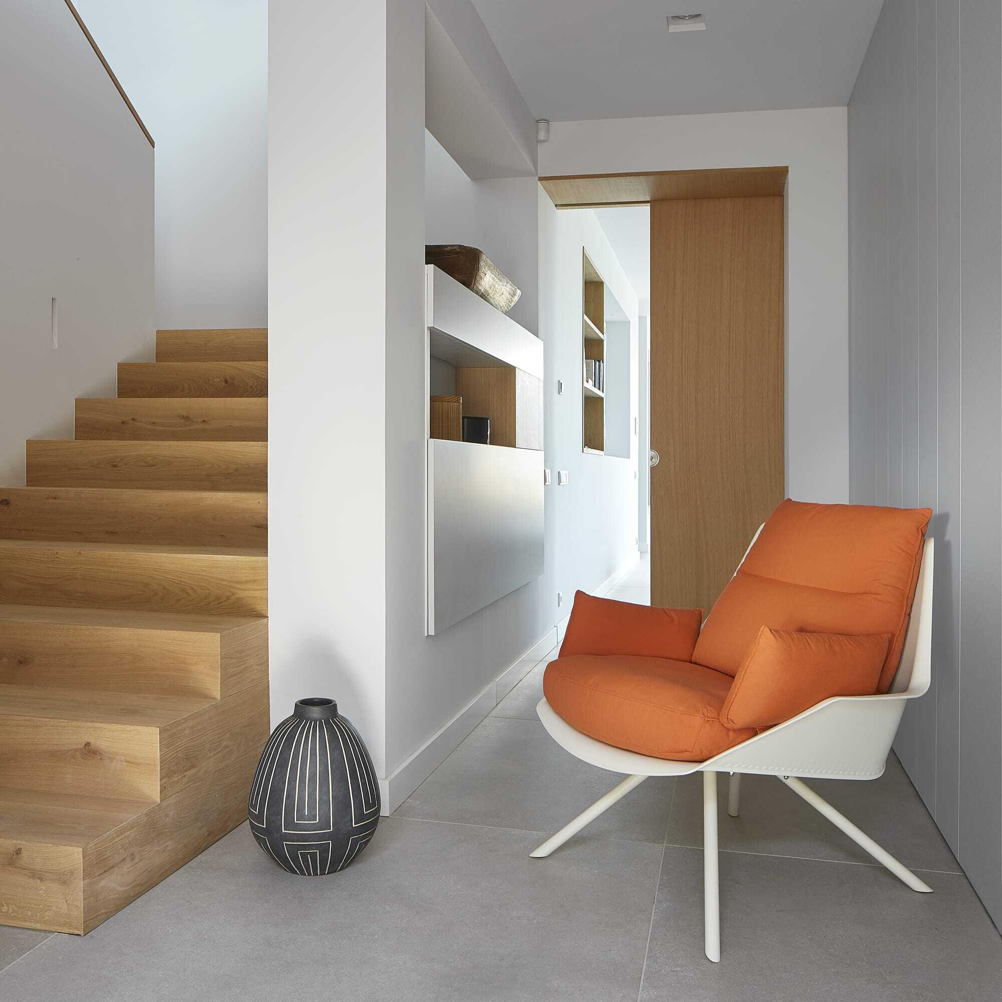 Resol Anou Lounge Chair Peach