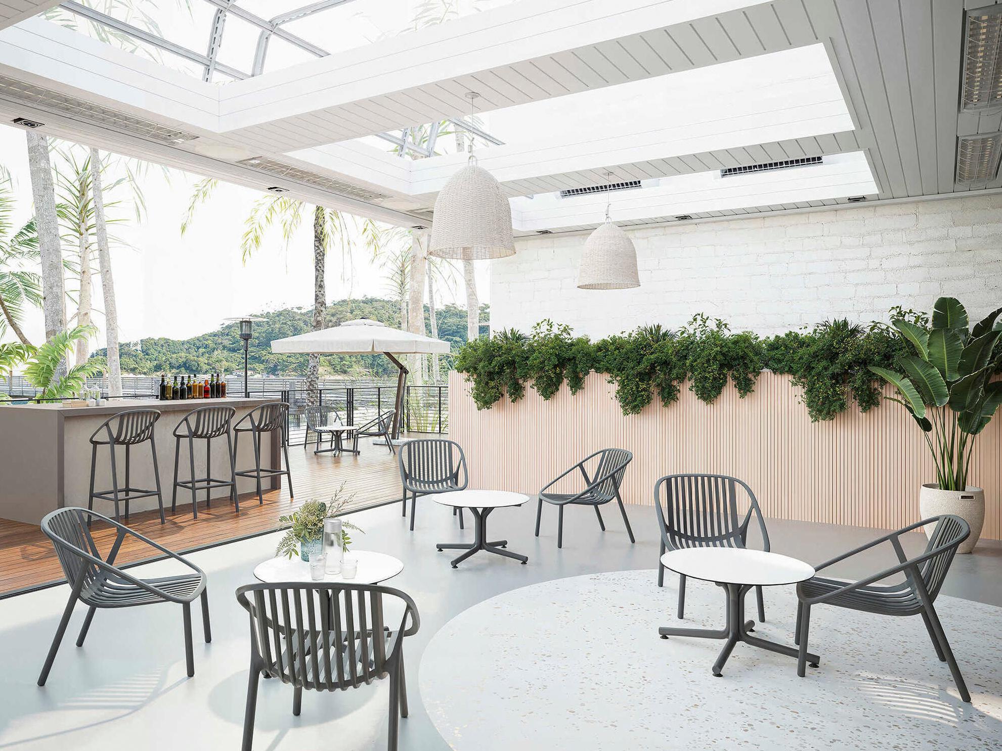 Resol Bini Polypropylene Dining Set