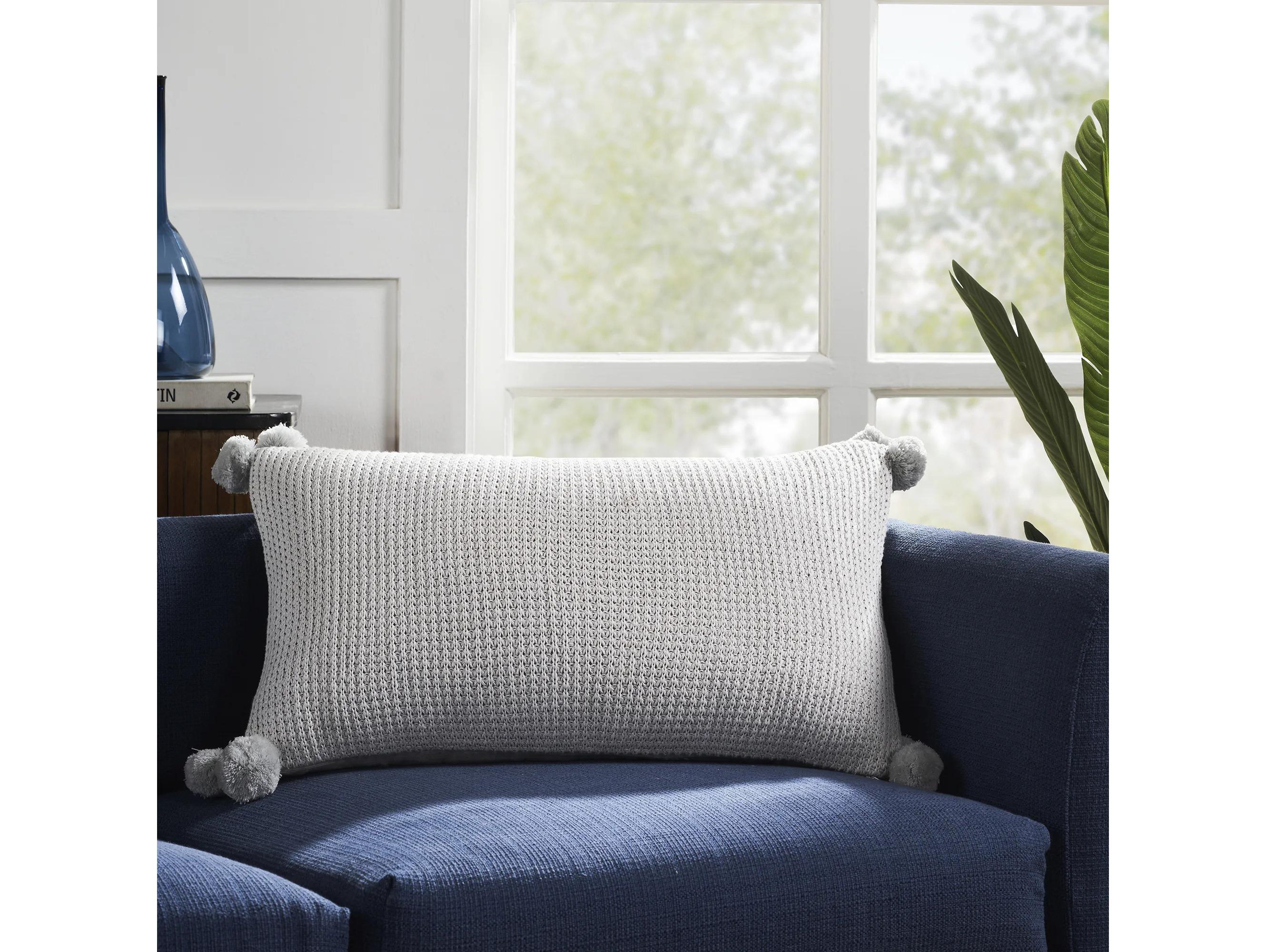 Renwil Halima Pillow