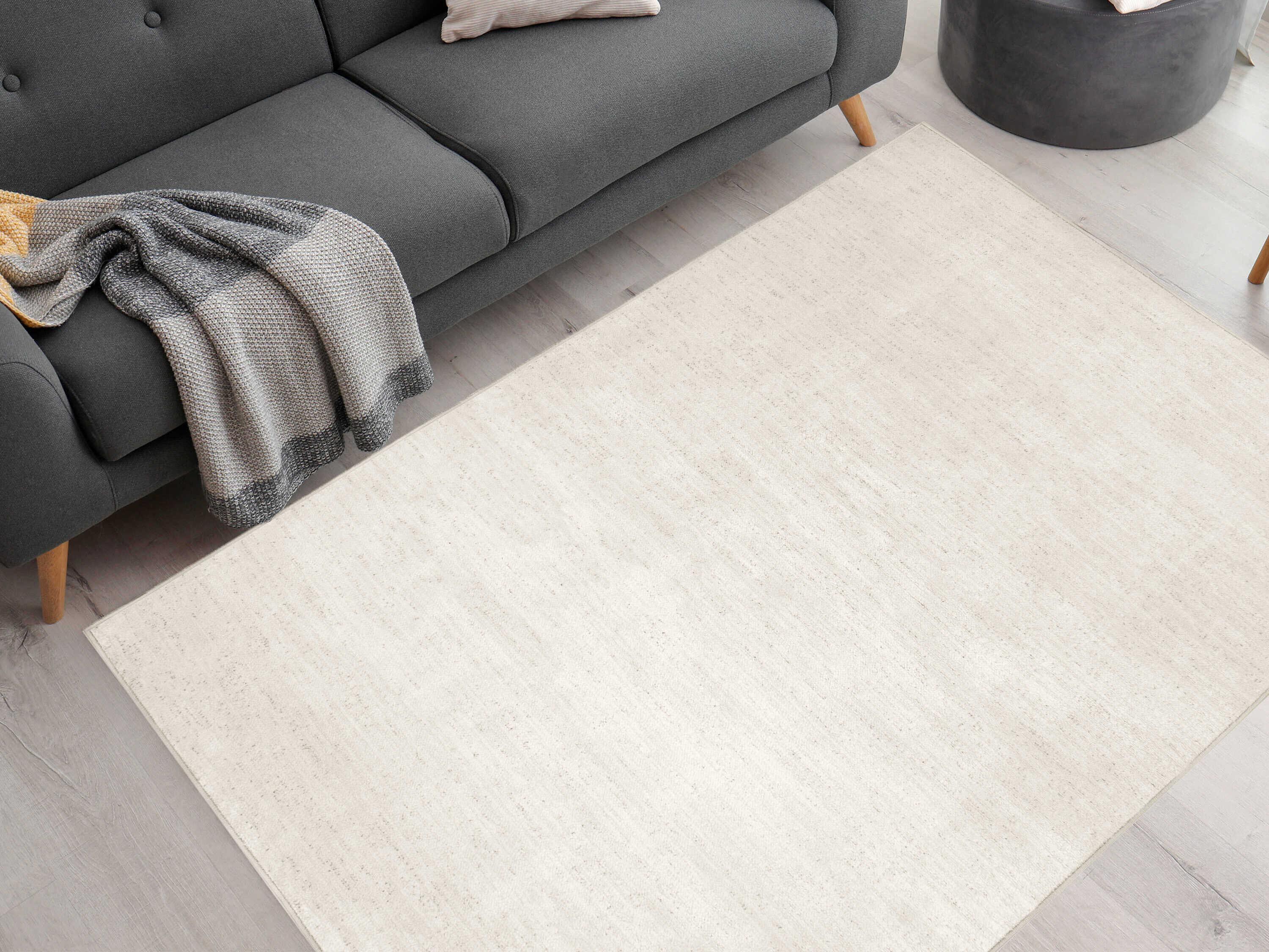 Renwil Dalia Area Rug