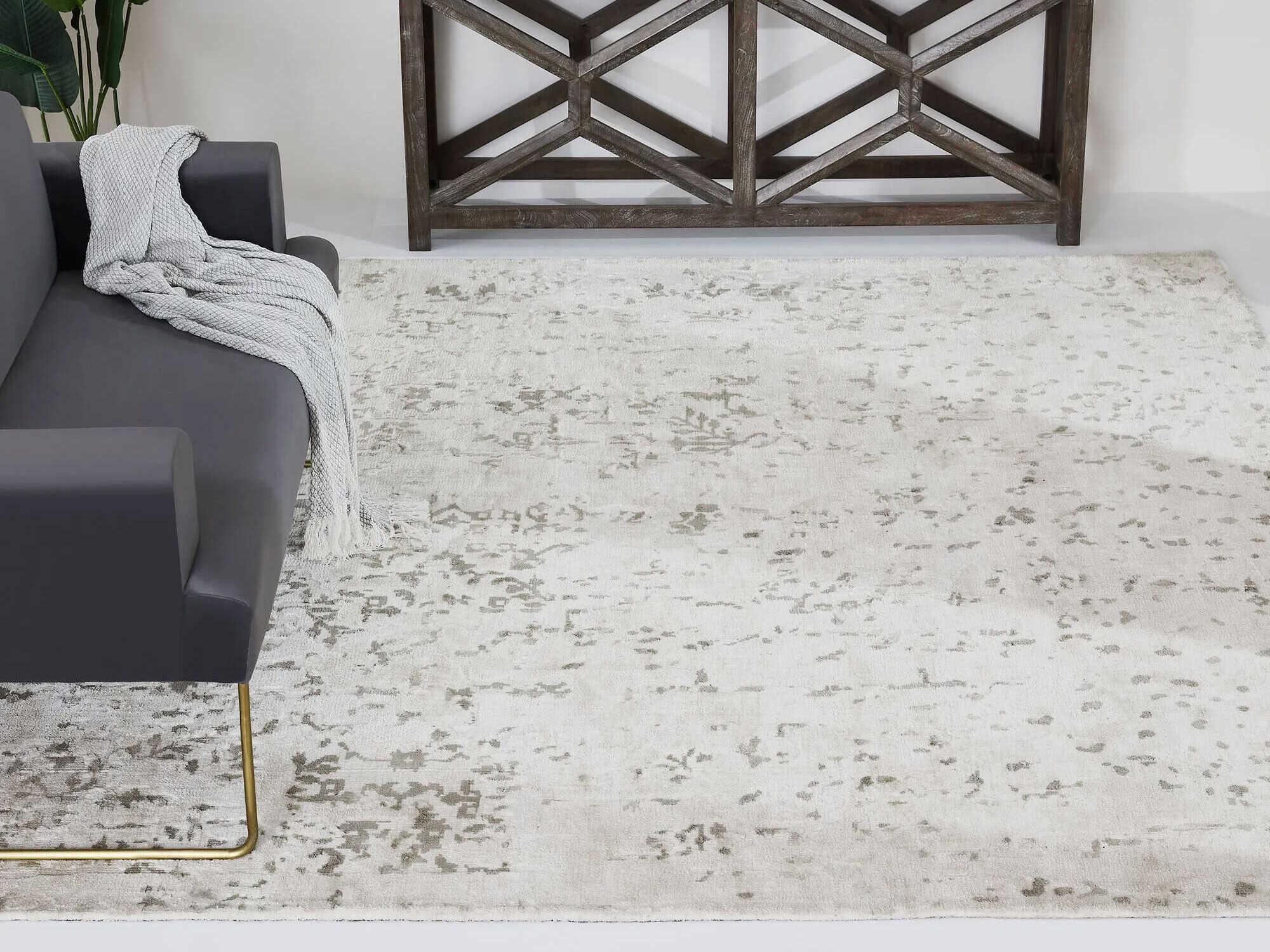 Renwil Hazel Abstract Area Rug