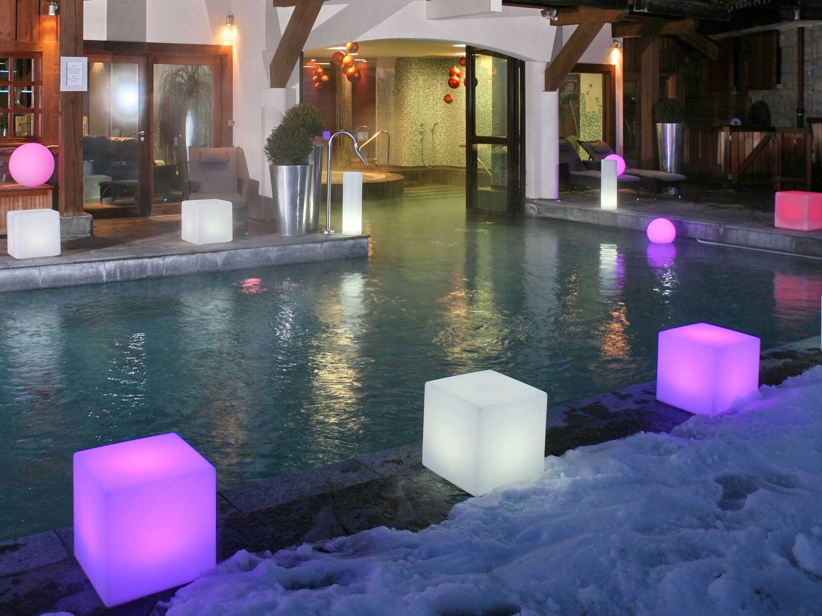 Smart & Green Original Cube Bluetooth Outdoor LED Light