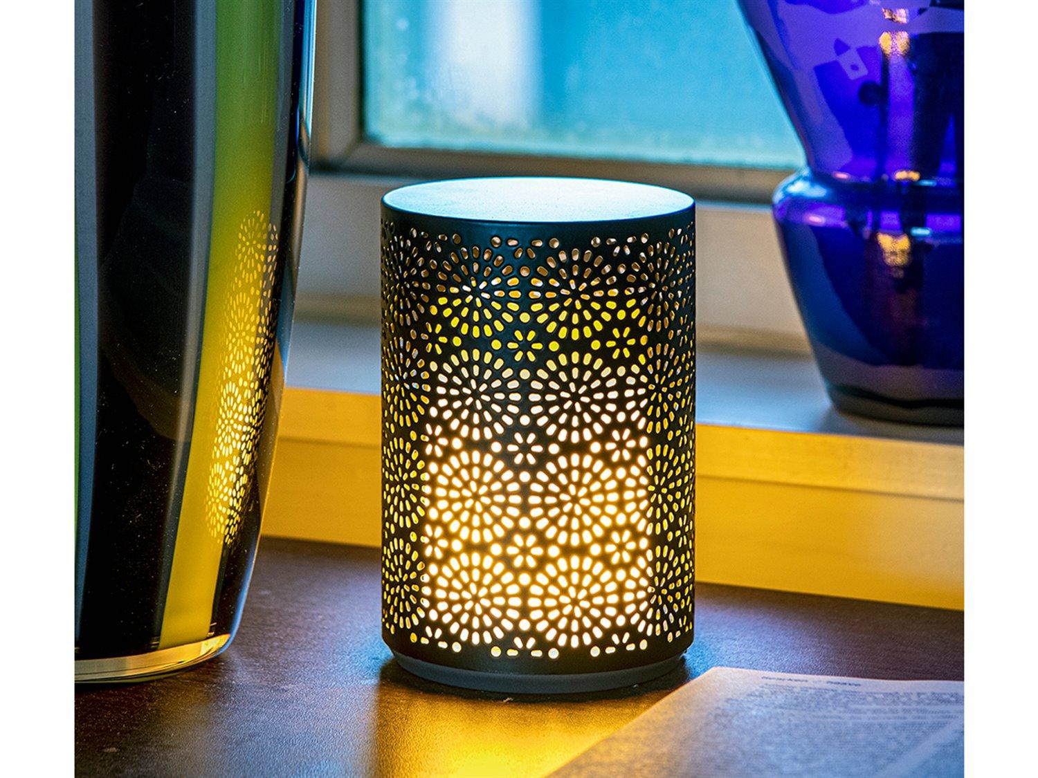 Smart & Green Dancing Flame Matte Black LED Table Lamp