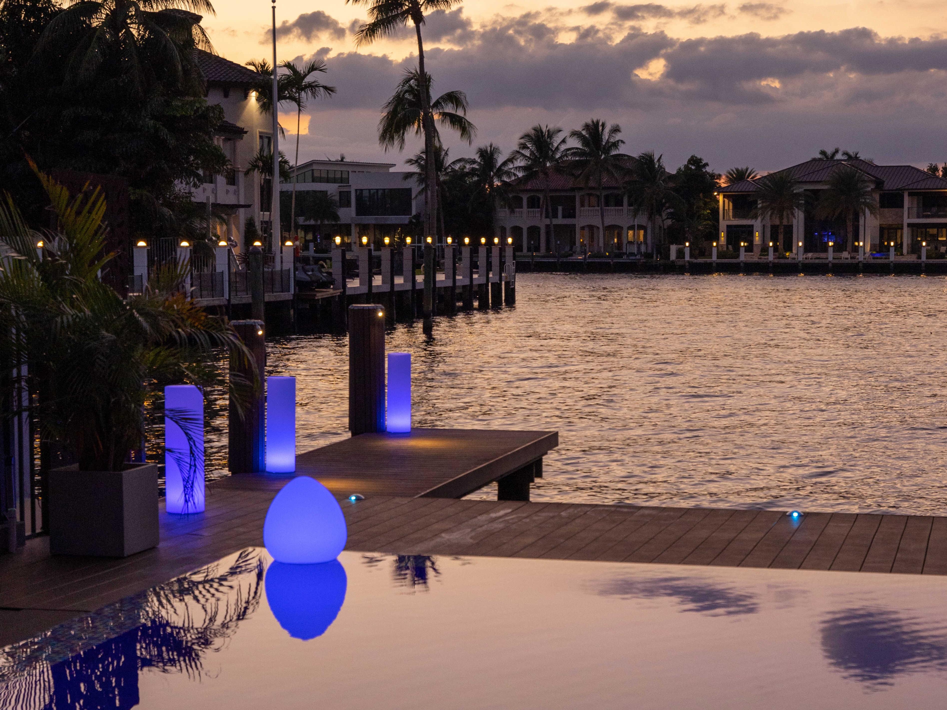 Smart & Green Original Rock Bluetooth Outdoor LED Light