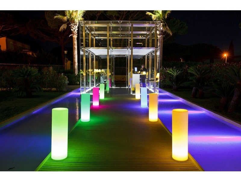 Smart & Green Tower Bluetooth Outdoor LED Light
