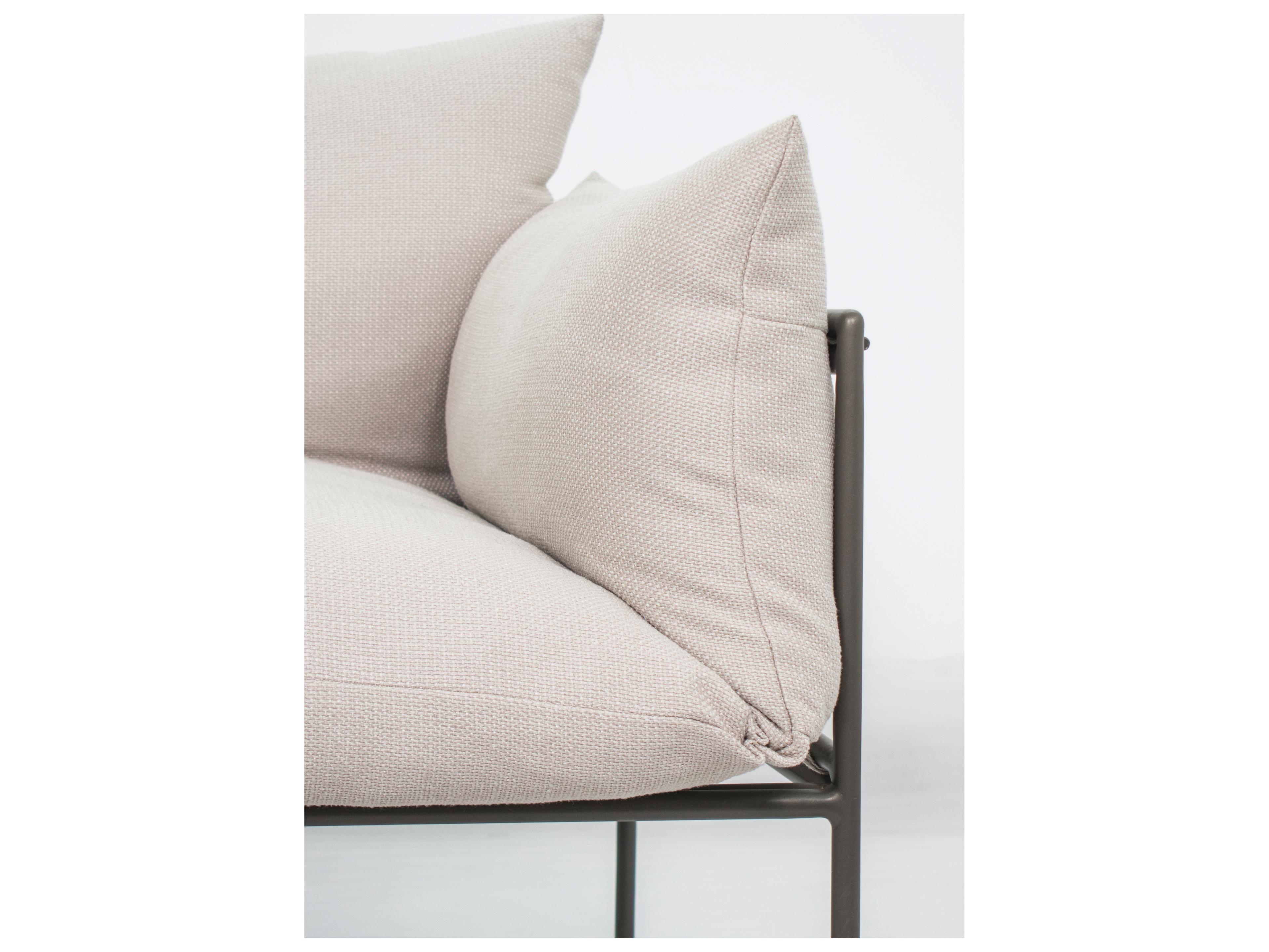 Seasonal Living Archipelago Aluminum Carrion Wheat Hebrides Patio Lounge Chair