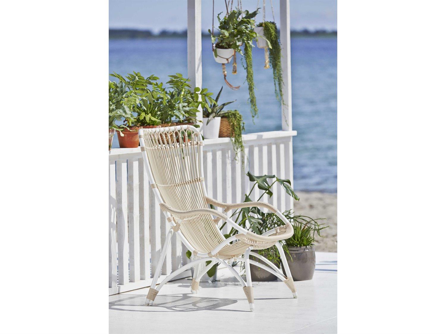 Sika Design Exterior Aluminum Dove White Monet Patio Lounge Chair