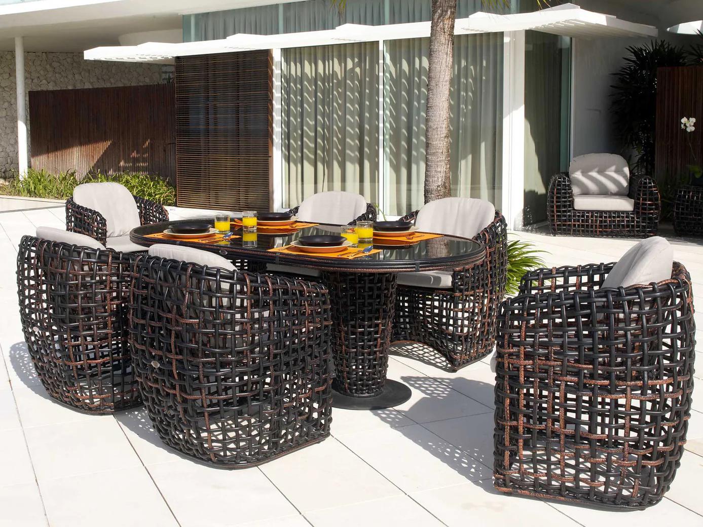 Skyline Design Dynasty Black Mushroom Aluminum Dining Set