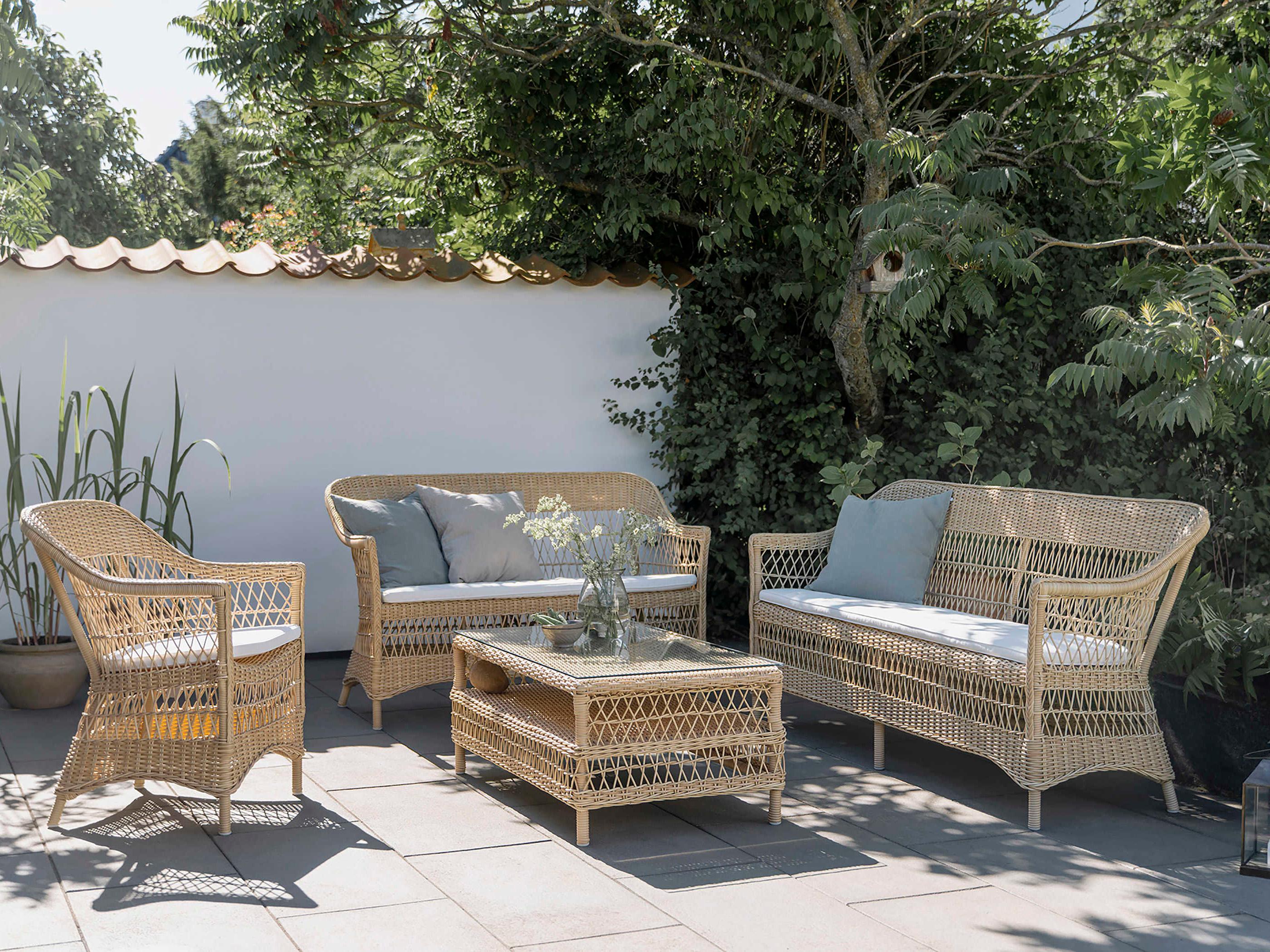 Sika Indoor Georgia Garden Charlot Gray Upholstered Loveseat