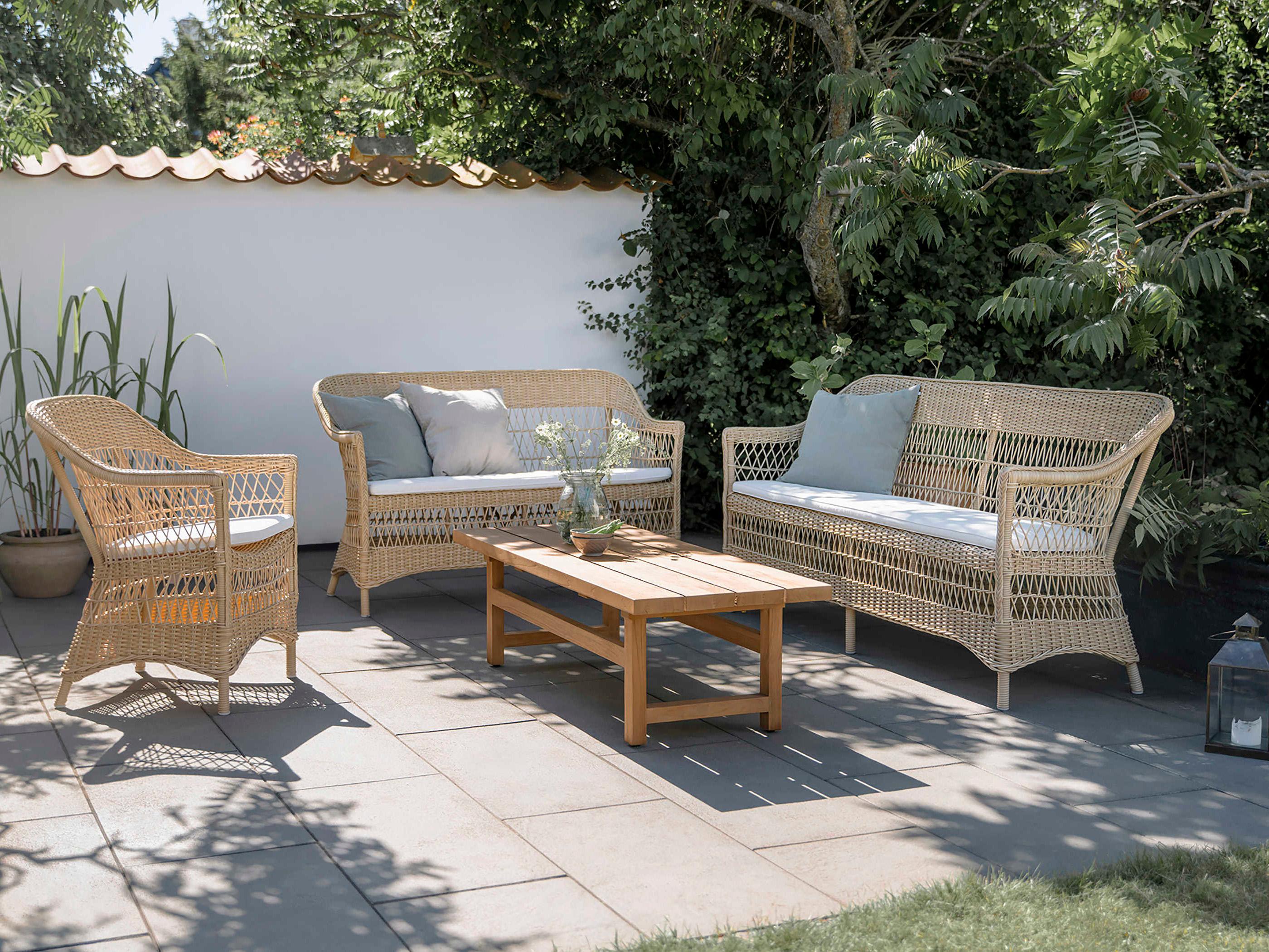 Sika Indoor Georgia Garden Sofa