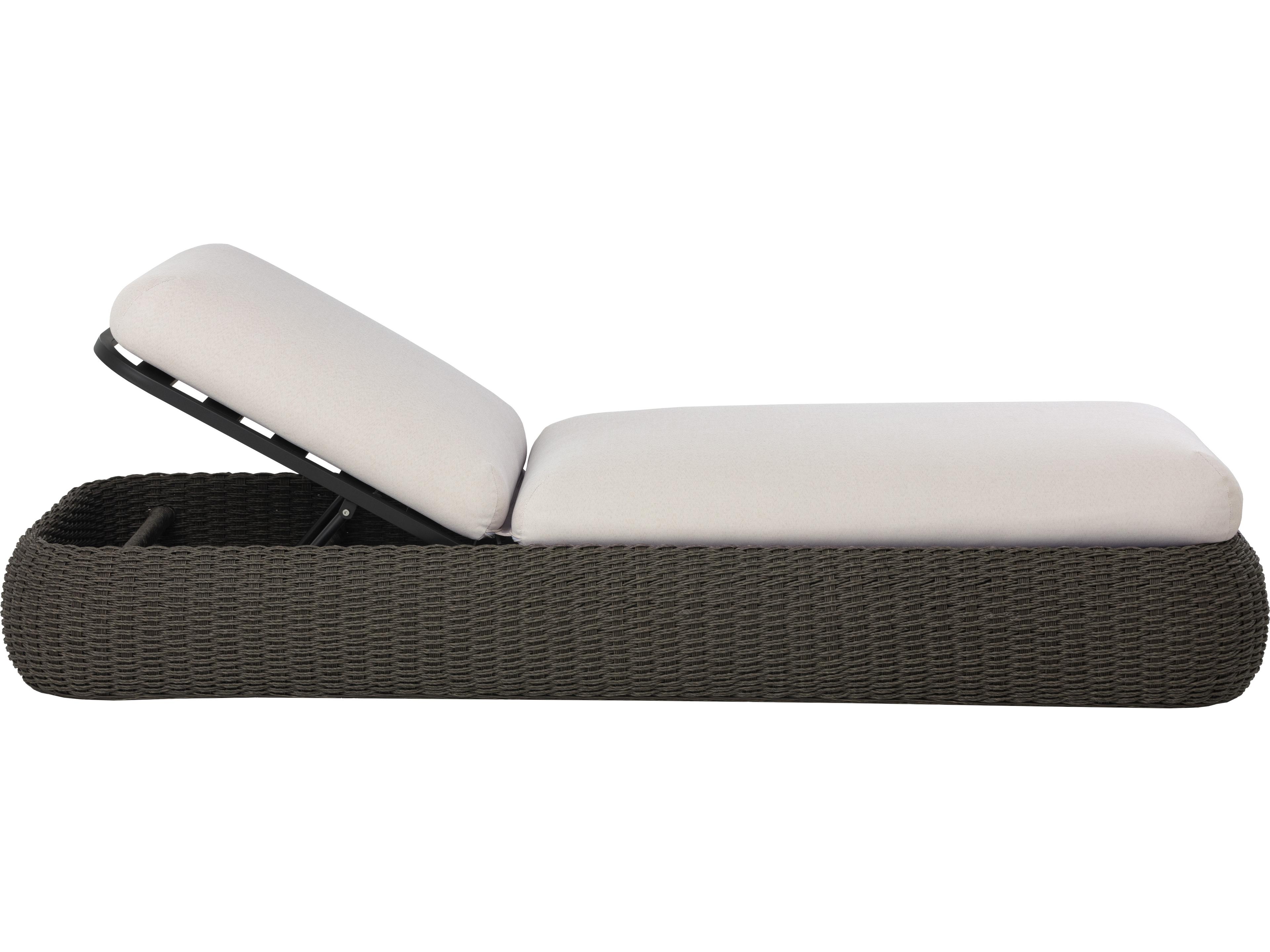 Sunpan Outdoor Barcelona Lounger in Grey in Palazzo Cream