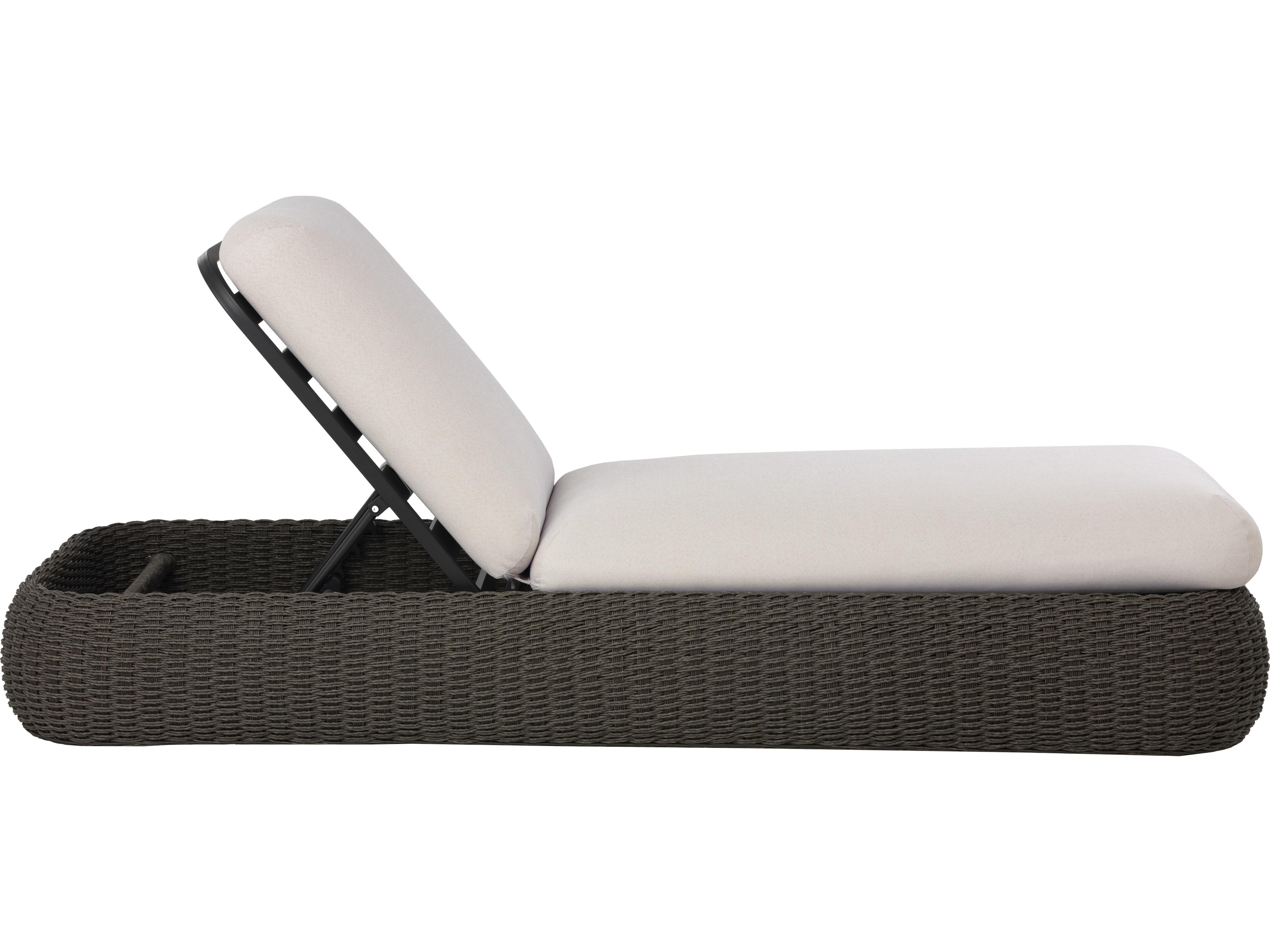 Sunpan Outdoor Barcelona Lounger in Grey in Palazzo Cream