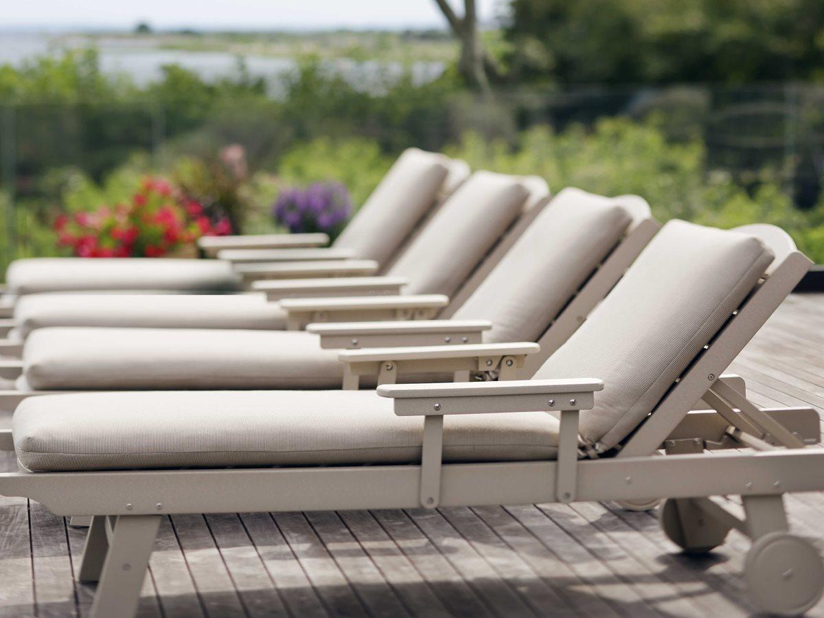 Seaside Casual Complementary Pieces Recycled Plastic Cushion Kingston Outdoor Patio Lounge Set