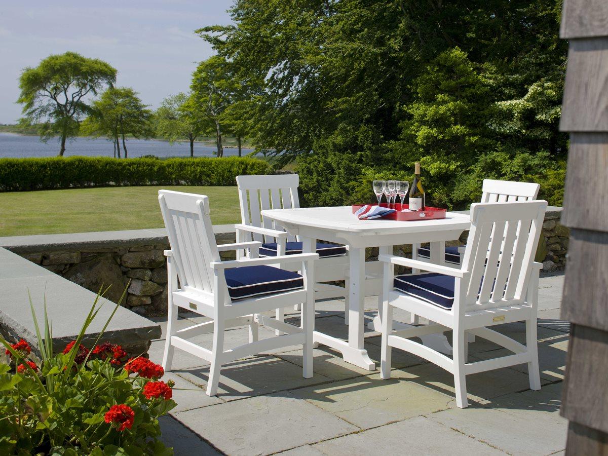 Seaside Casual Portsmouth Recycled Plastic Outdoor Dining Set