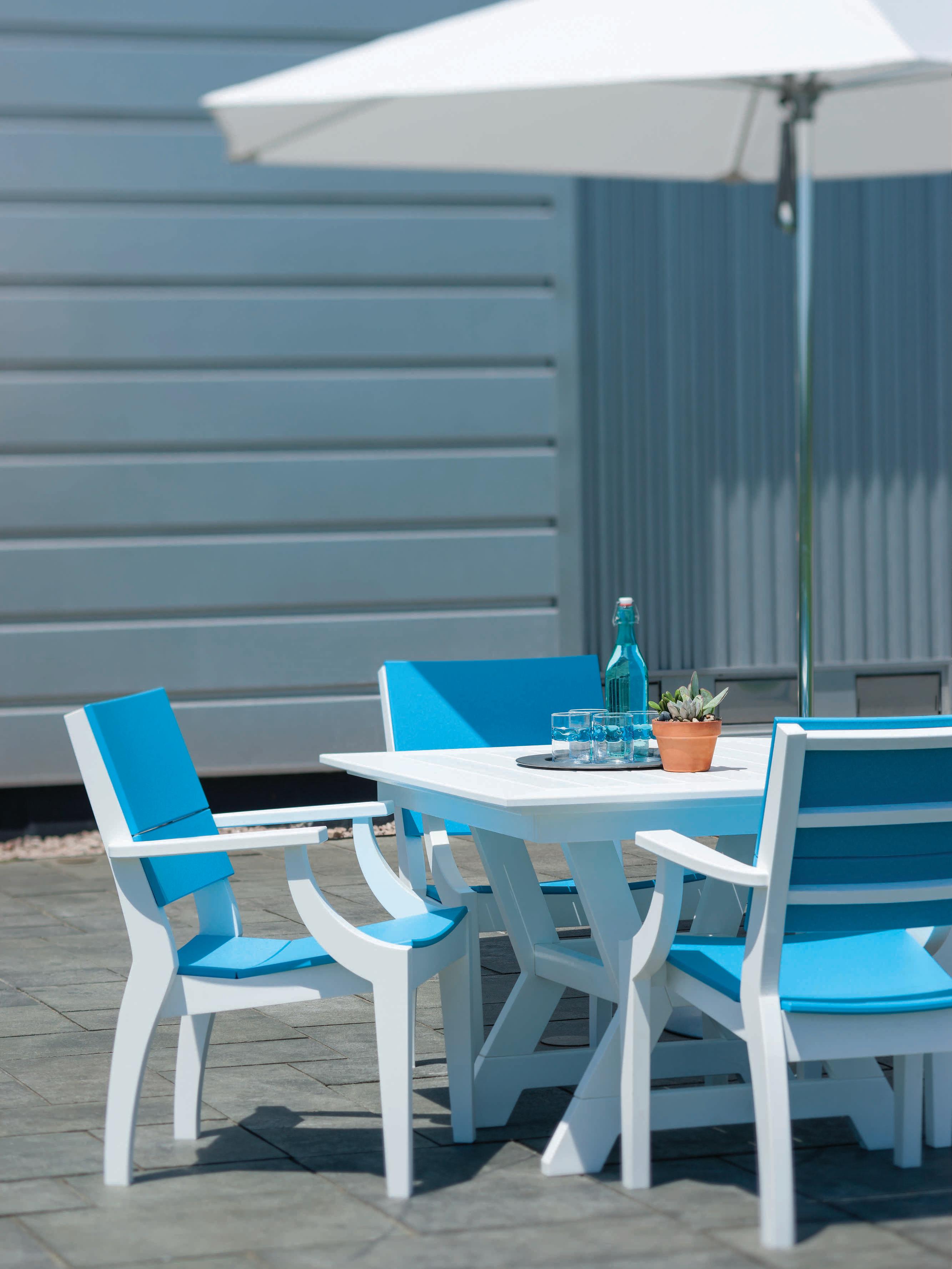 Seaside Casual Sym Recycled Plastic Square Patio Dining Table