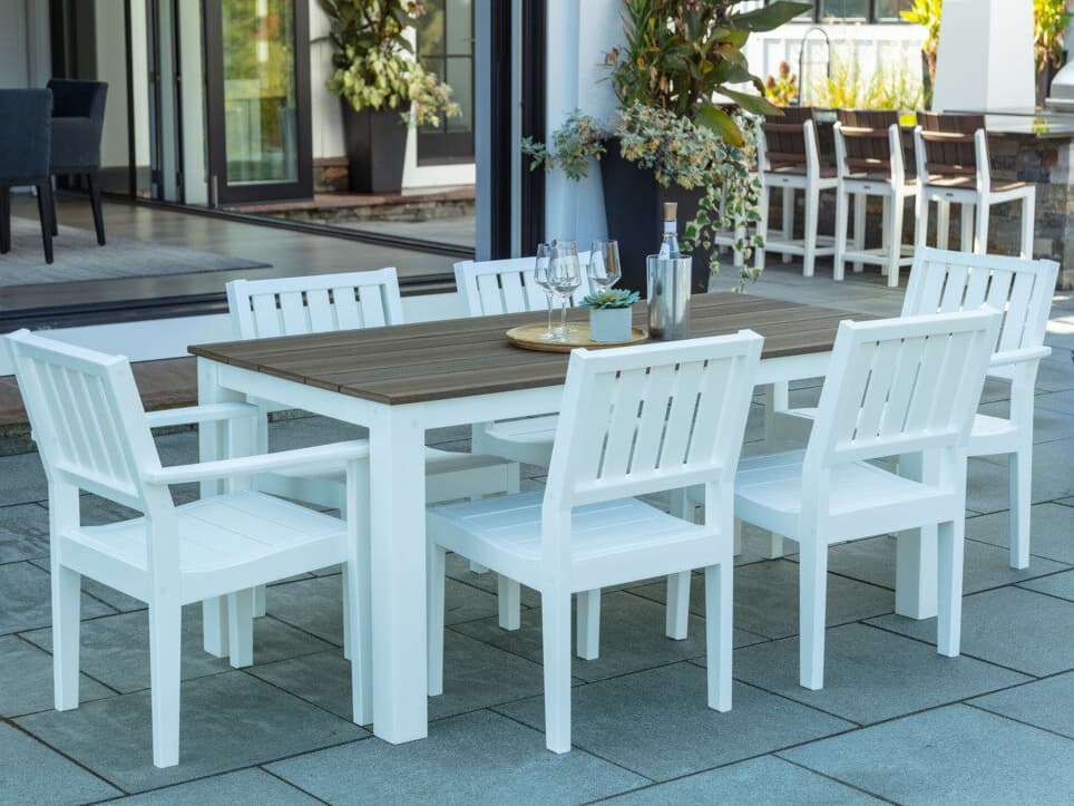 Seaside Casual Greenwich Recycled Plastic Outdoor Patio Dining Set