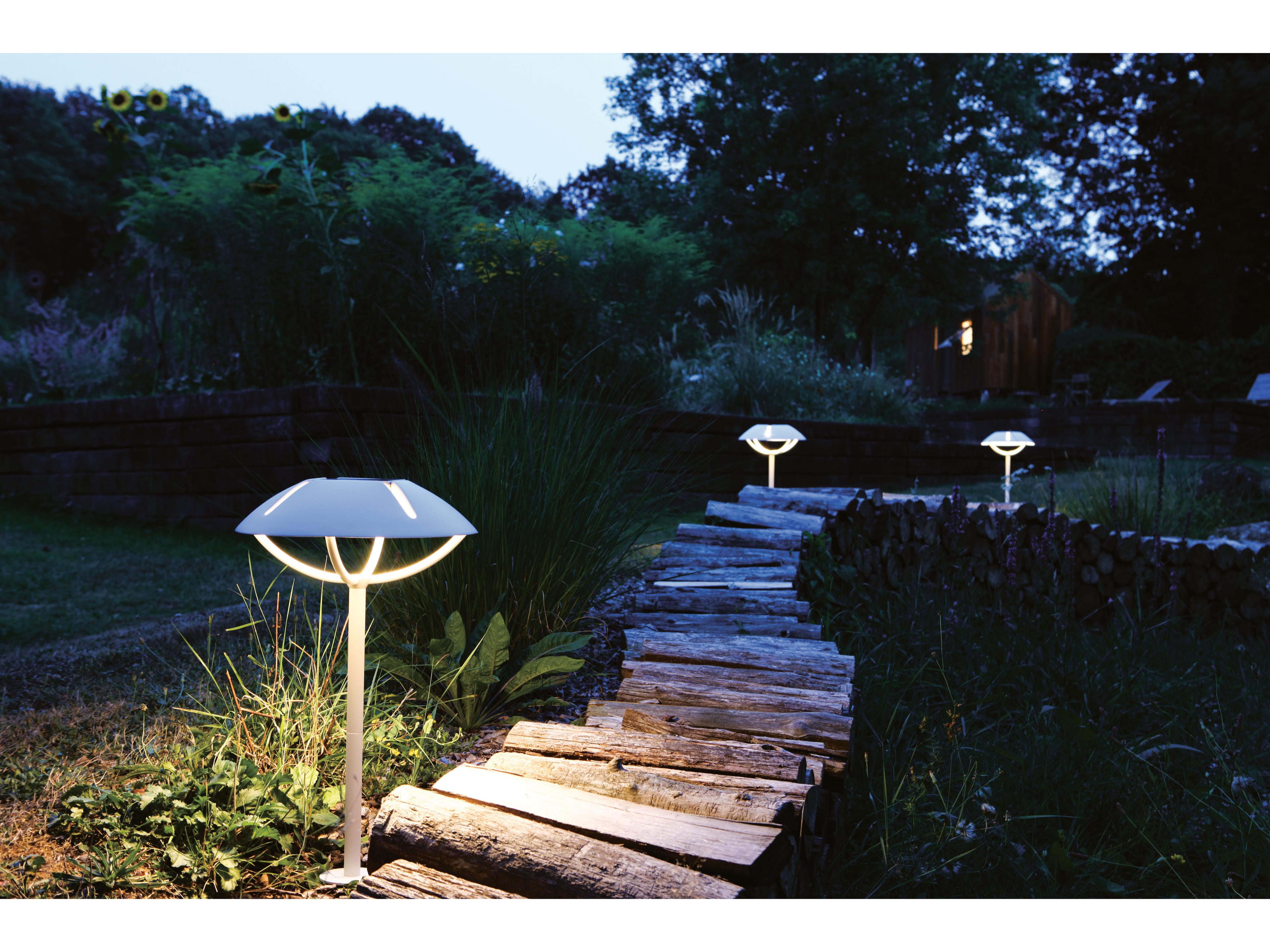 Seaside Casual La Lampe Aluminum Solar Parabole