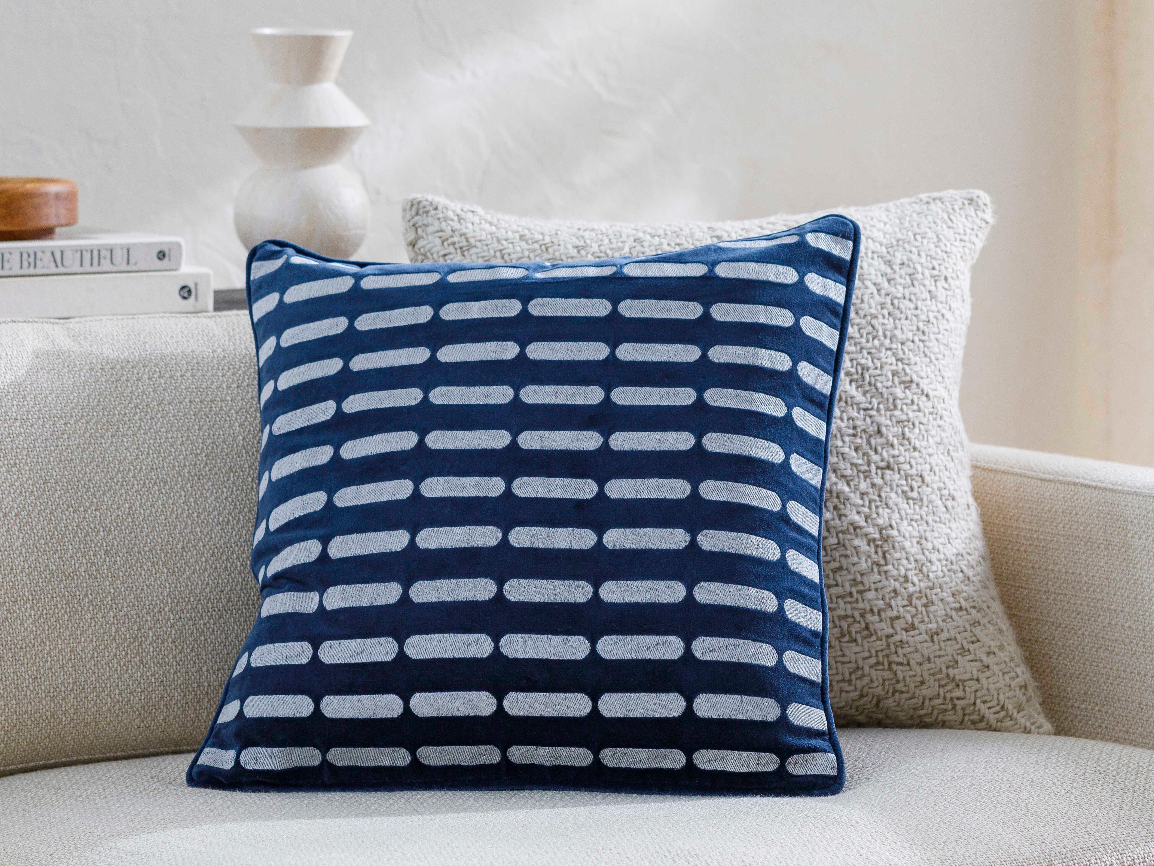 Surya Connecticut Dark Blue Pillow
