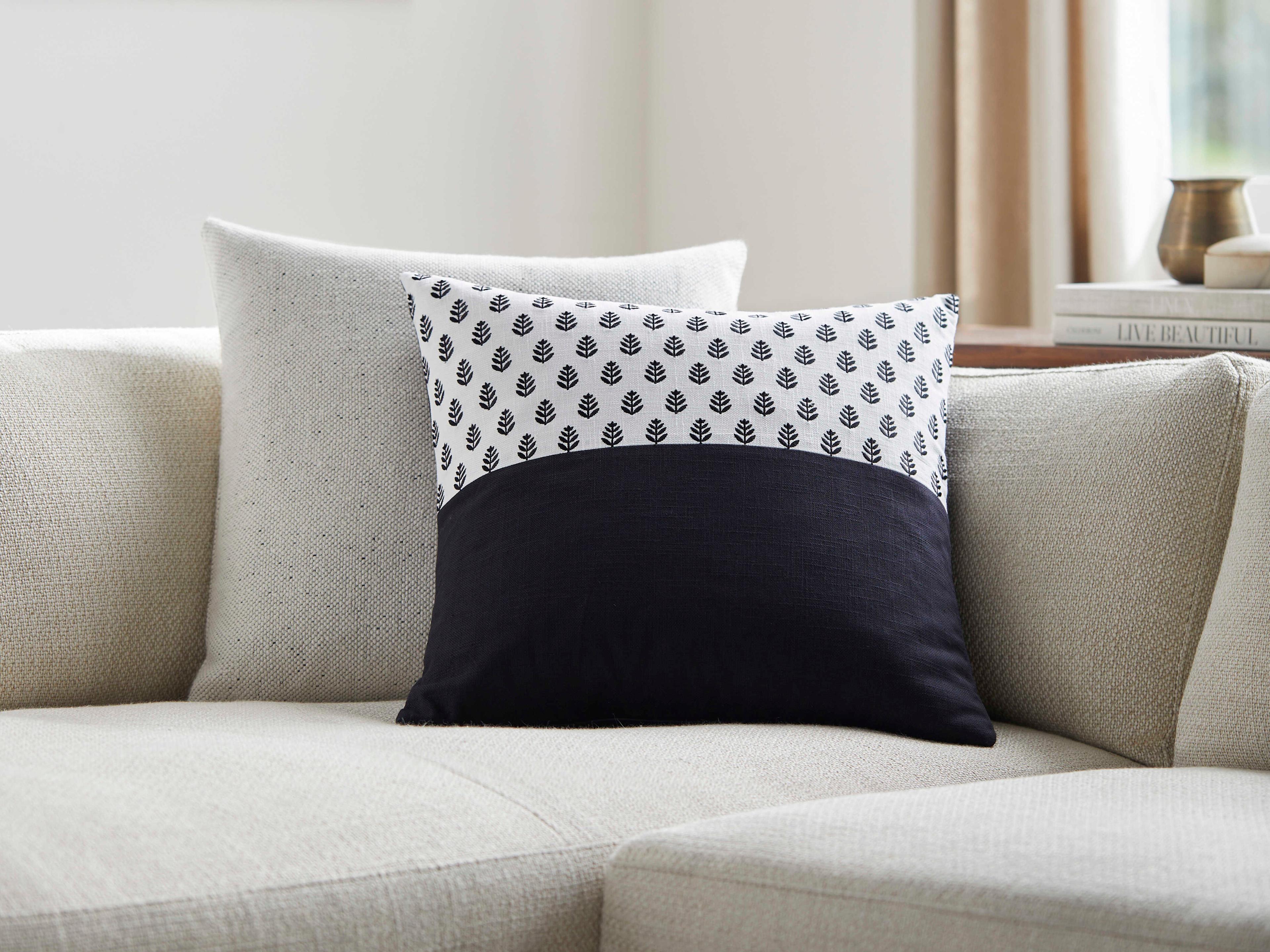 Surya Chromatique Off-White Pillow